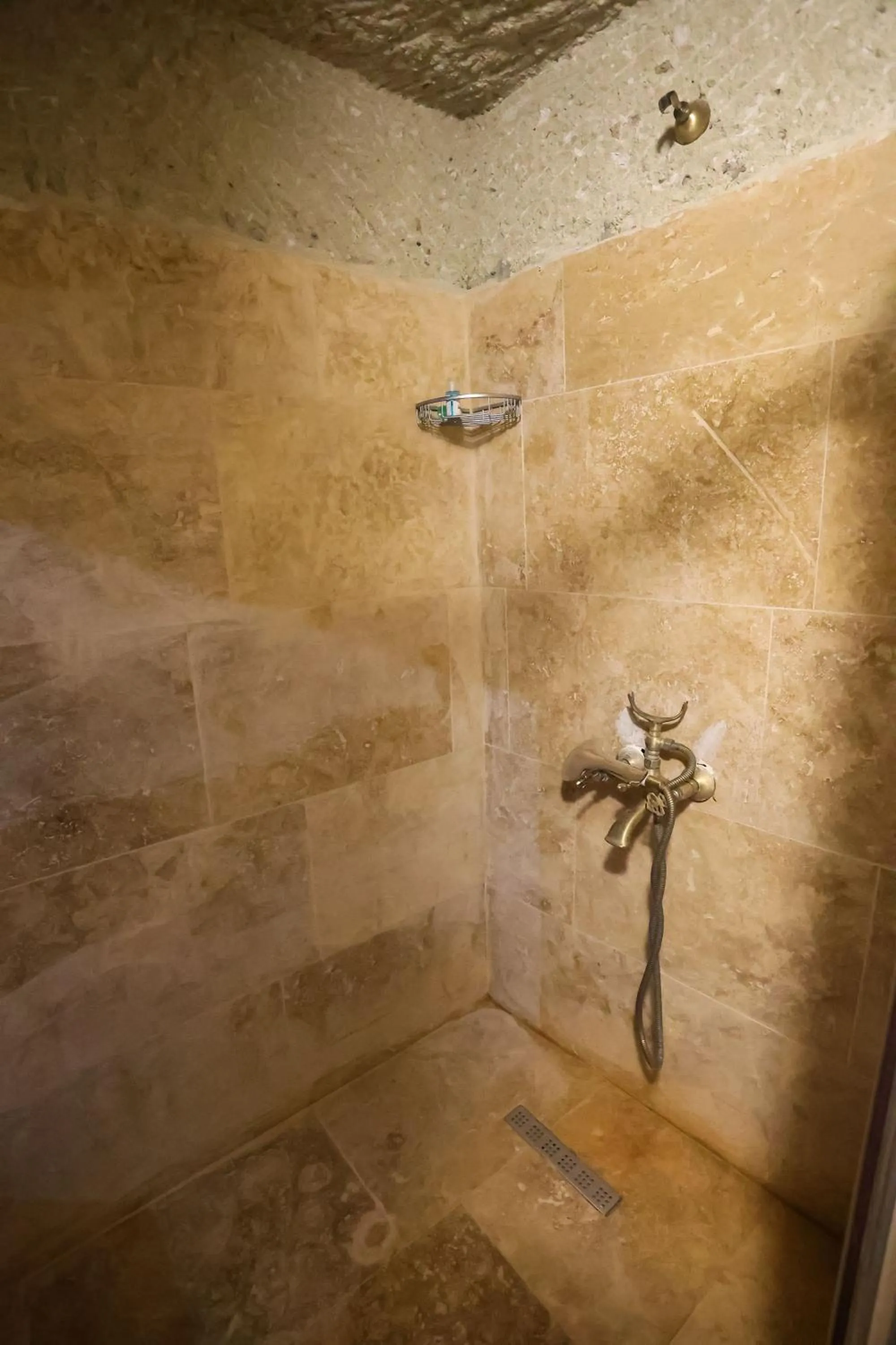 Kayaharman cave otel