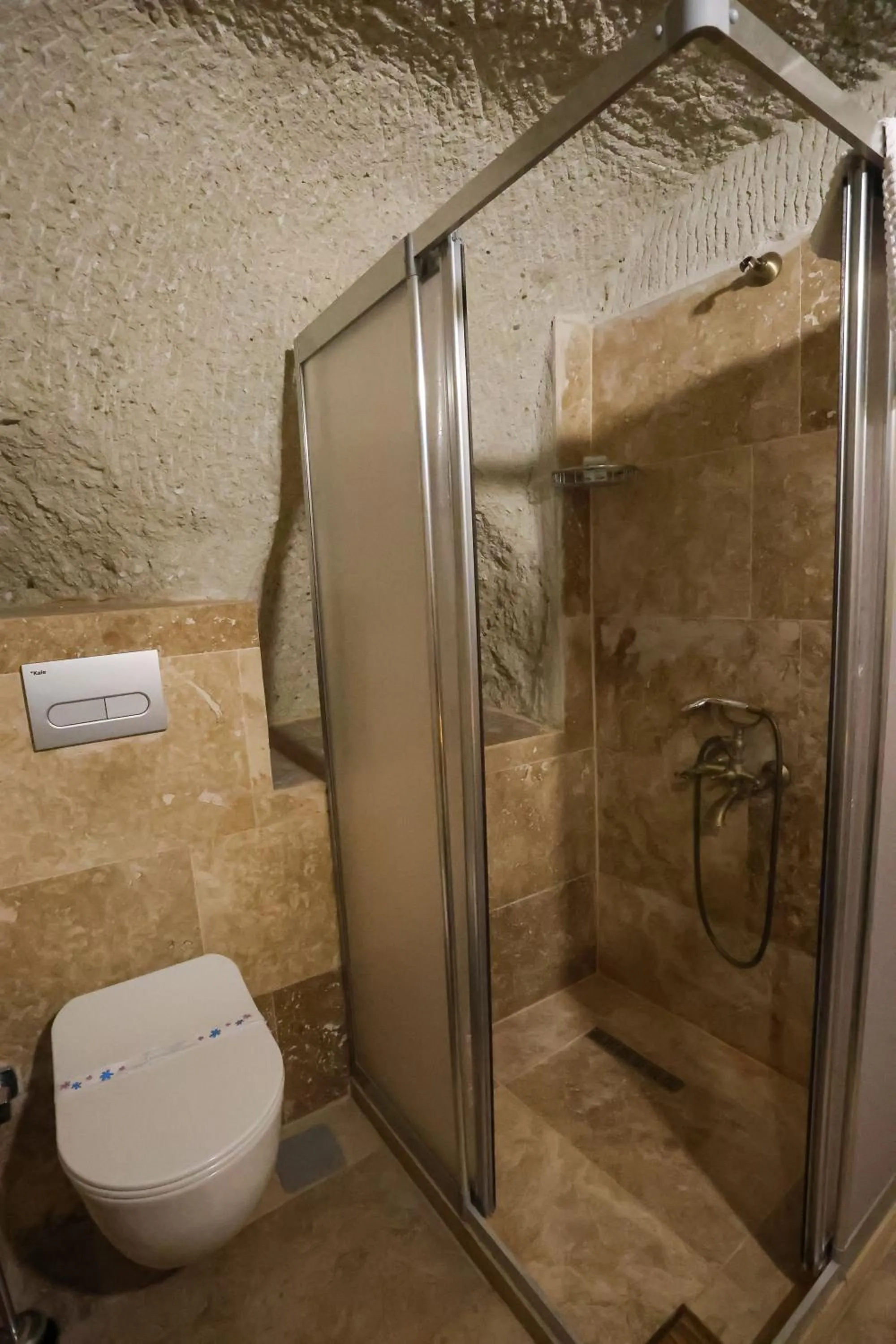 Kayaharman cave otel