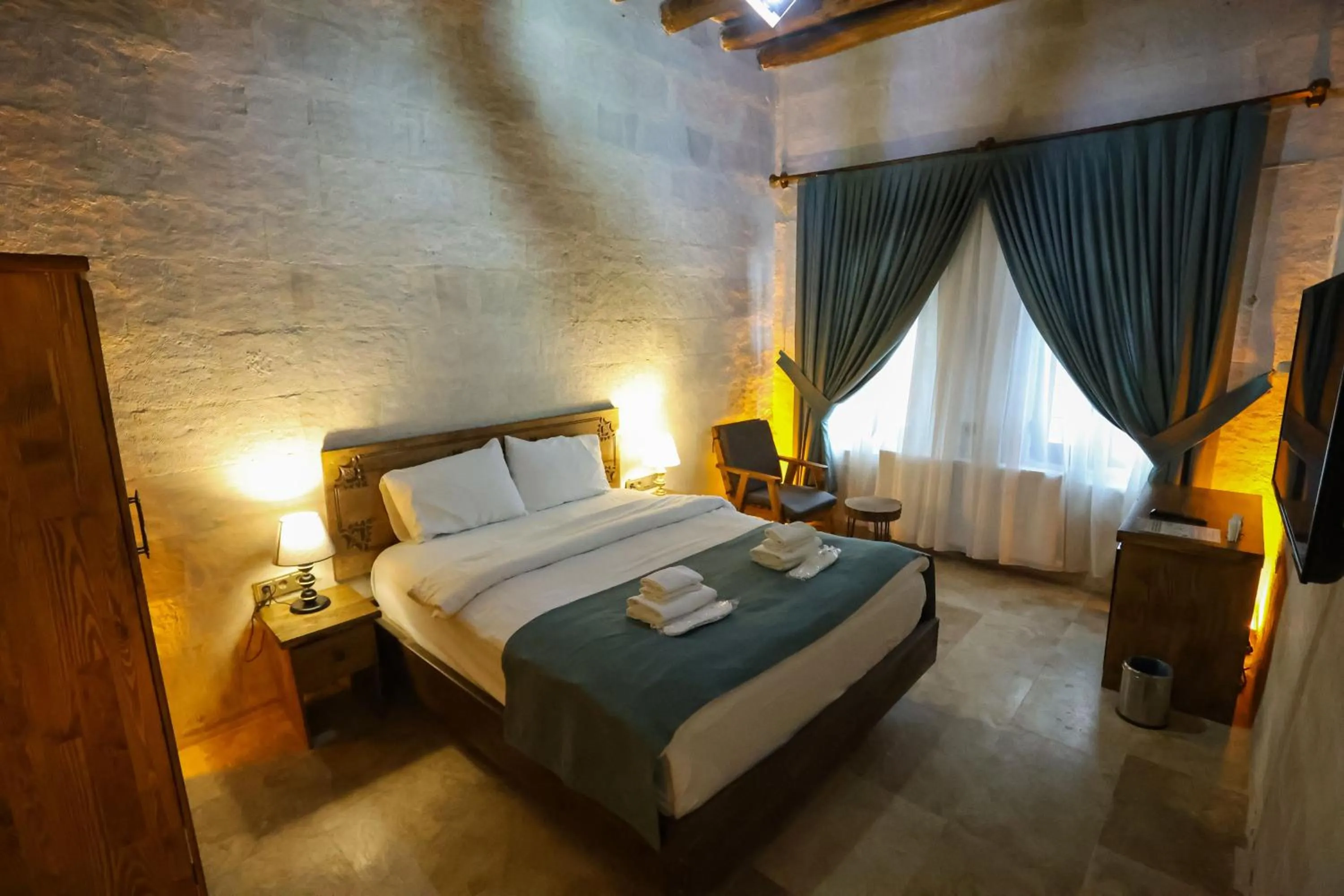 Bed in Kayaharman cave otel