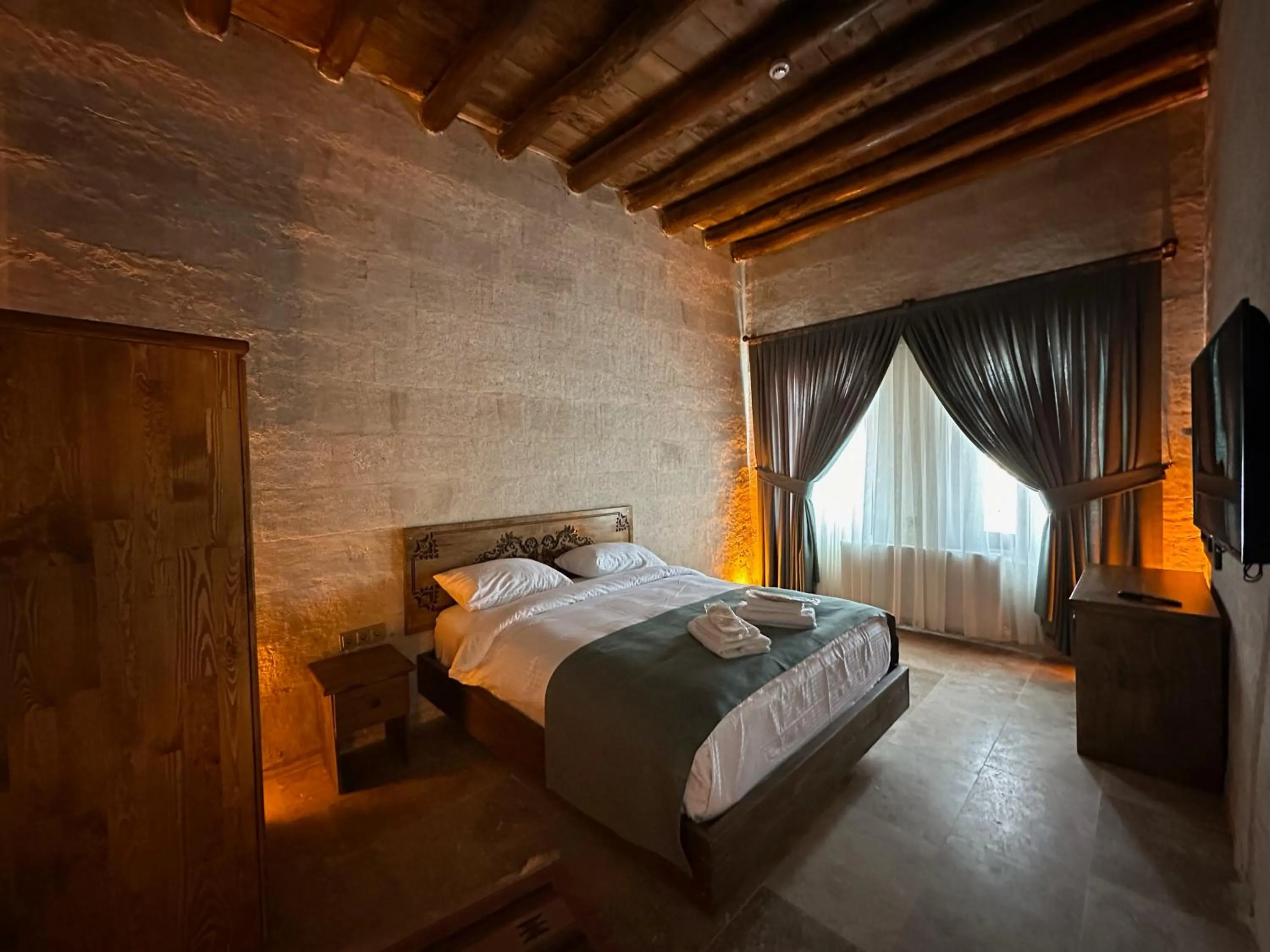 Bed in Kayaharman cave otel