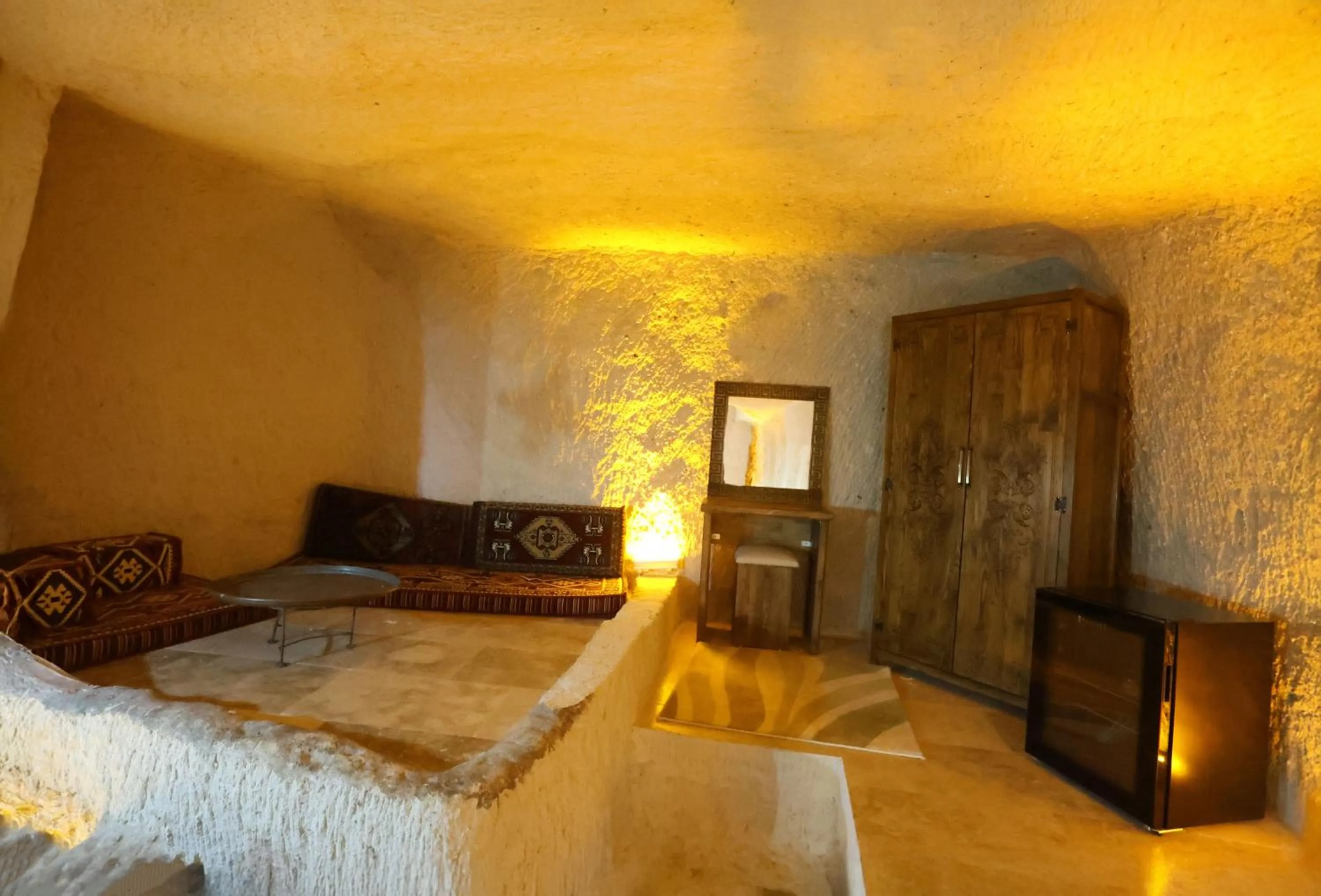 Bed in Kayaharman cave otel