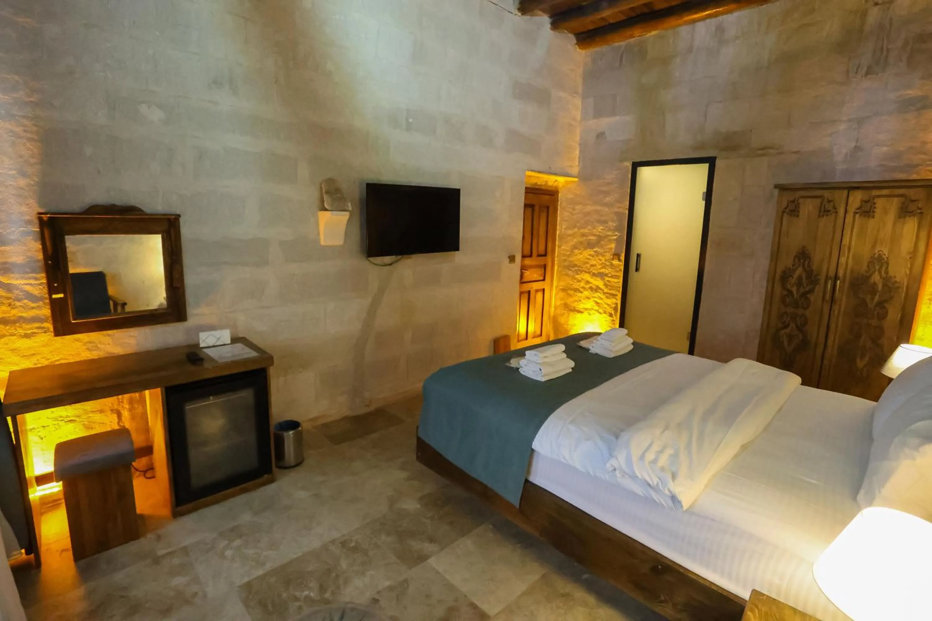 Bed in Kayaharman cave otel