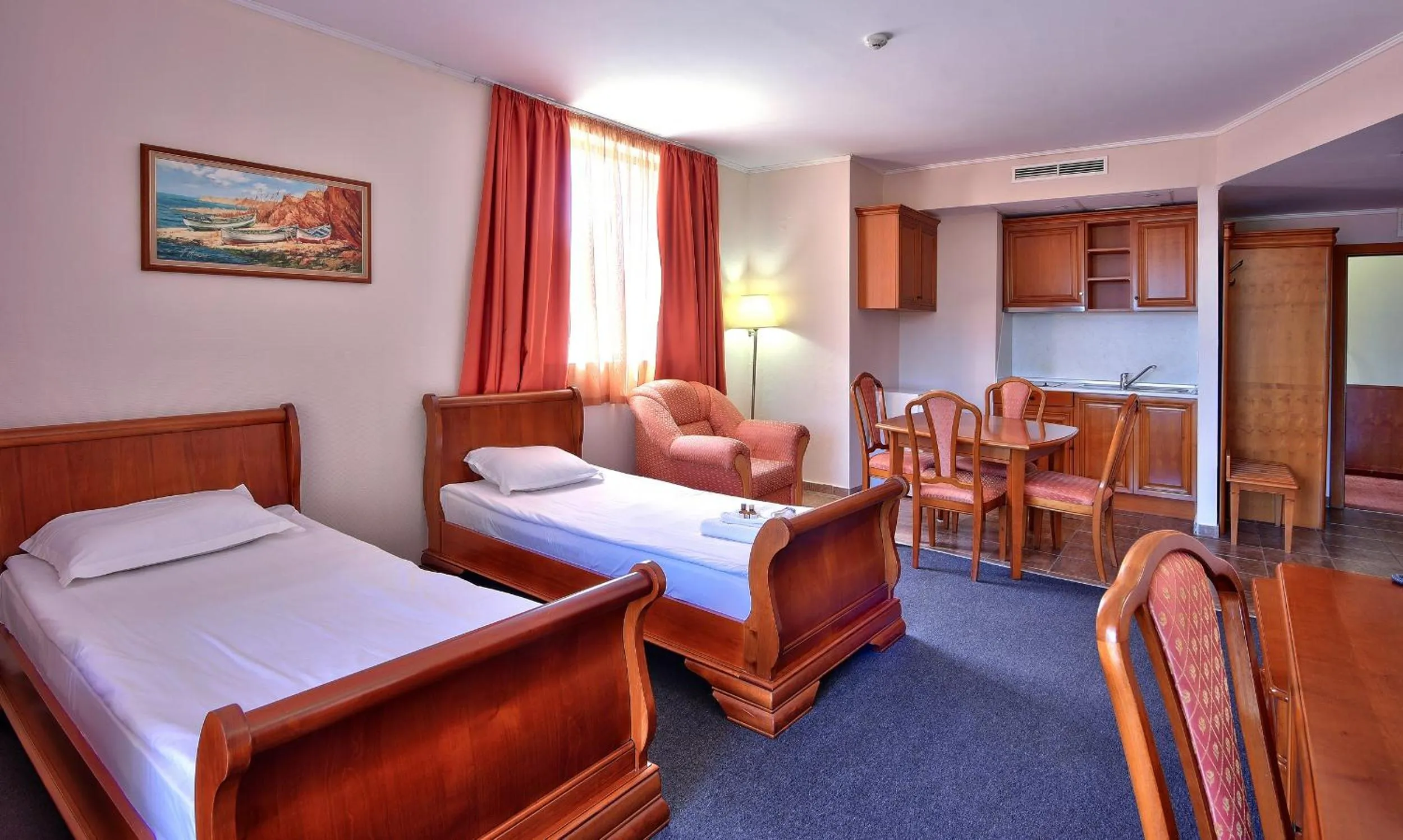 Bed in Estreya Residence Hotel and SPA