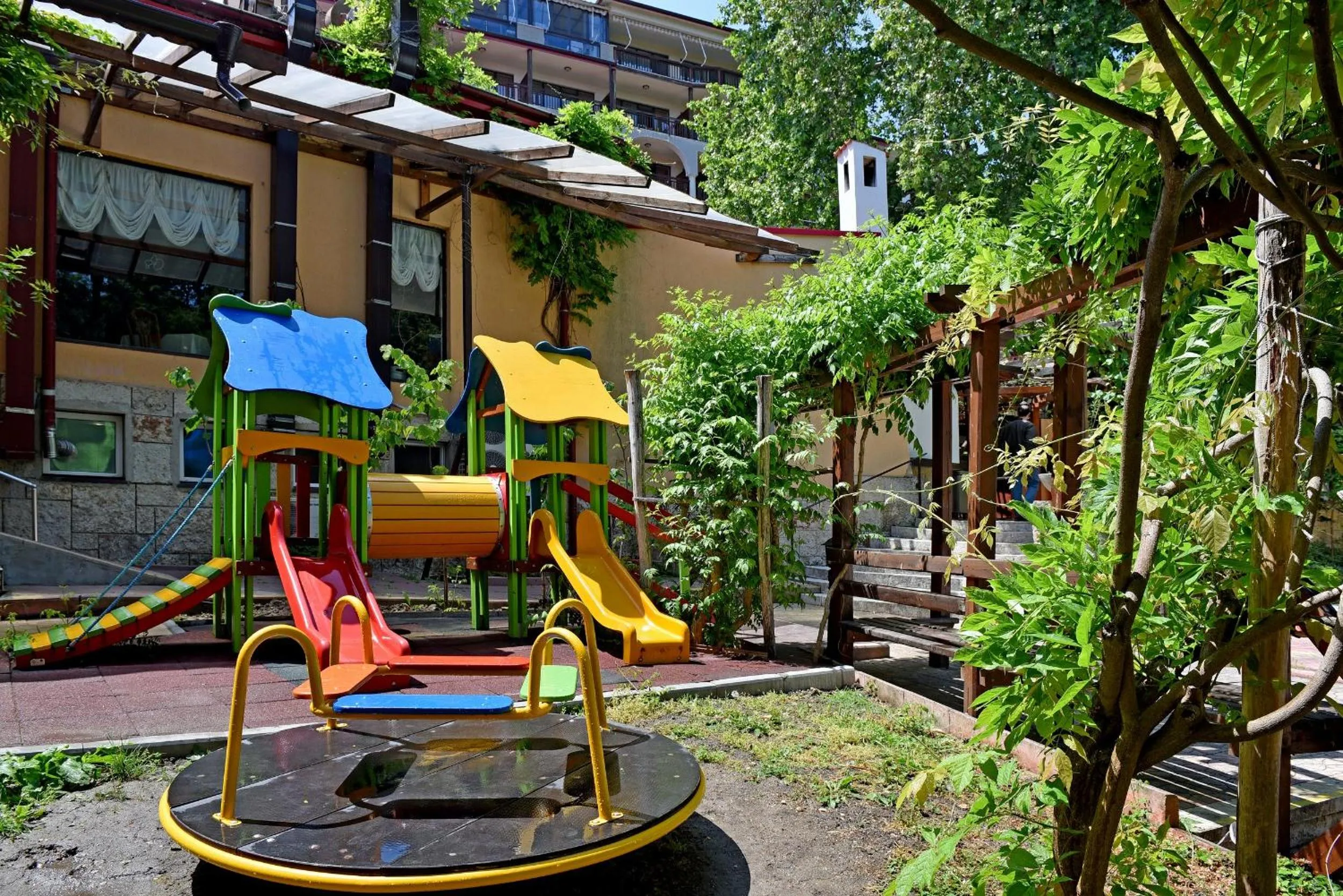 children in Estreya Residence Hotel and SPA