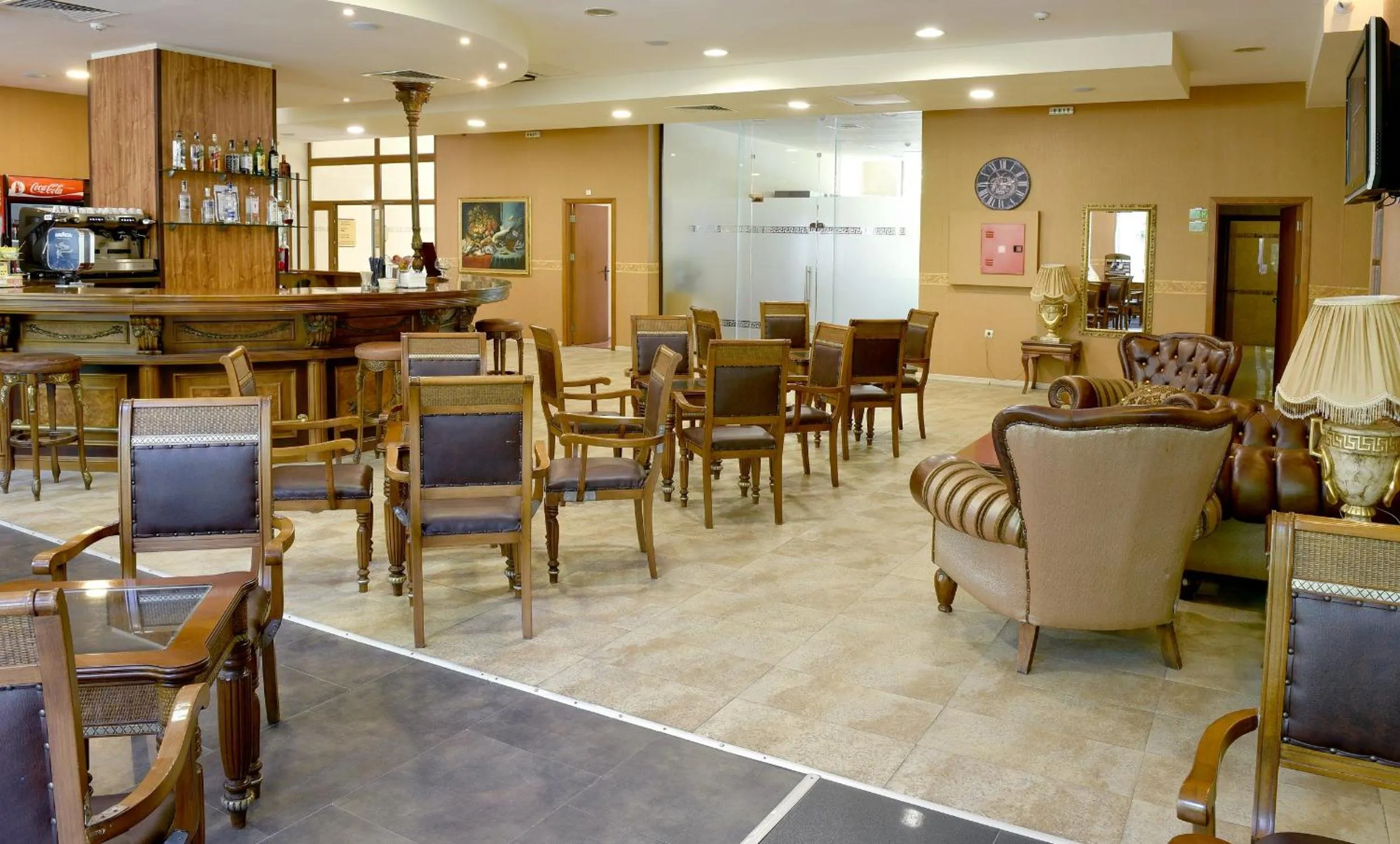 Lobby or reception in Estreya Residence Hotel and SPA