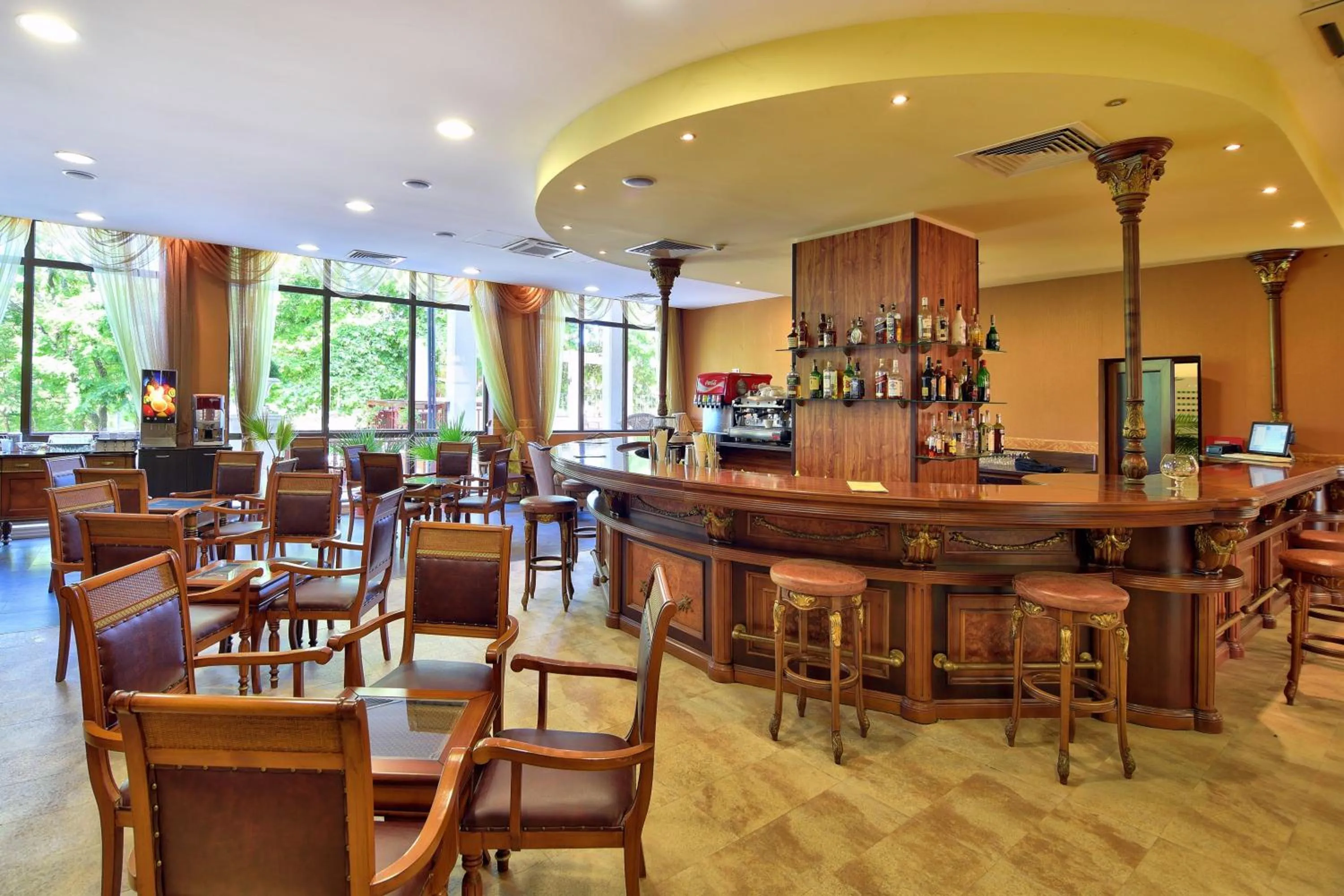Lounge or bar in Estreya Residence Hotel and SPA