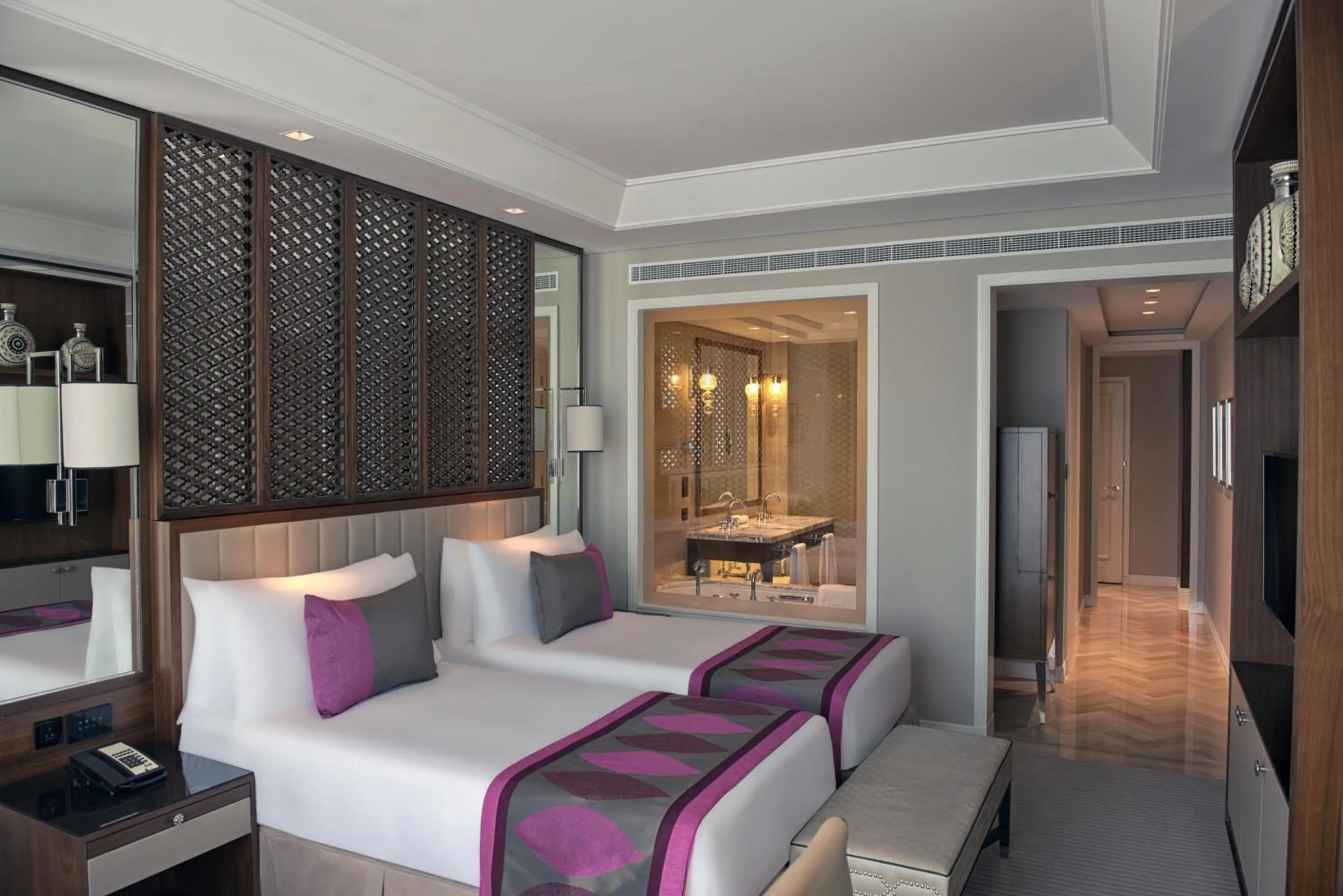 Bedroom, Bed in Taj Dubai