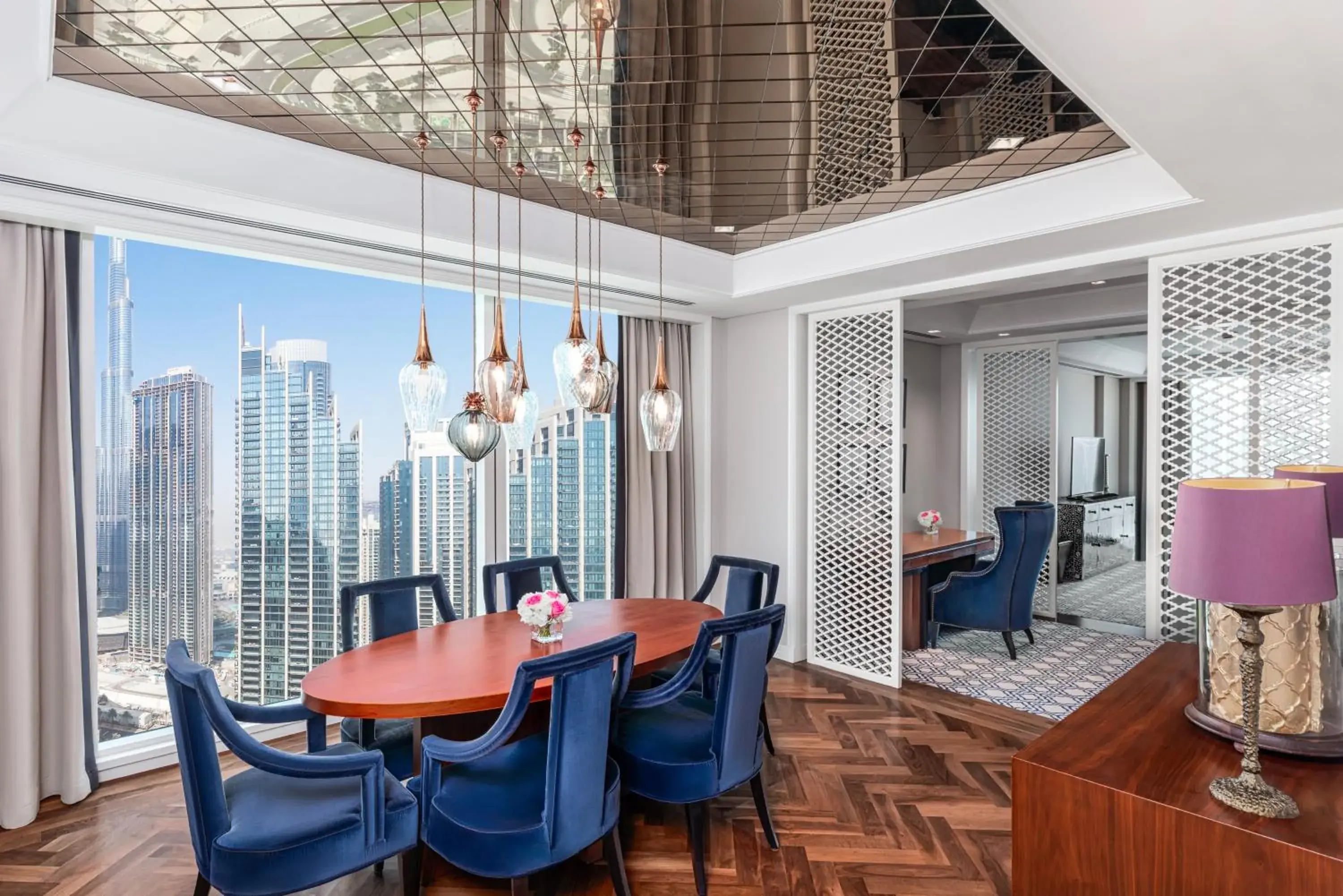 Luxury Suite With Burj View in Taj Dubai Luxury Suite With Burj View in Taj Dubai