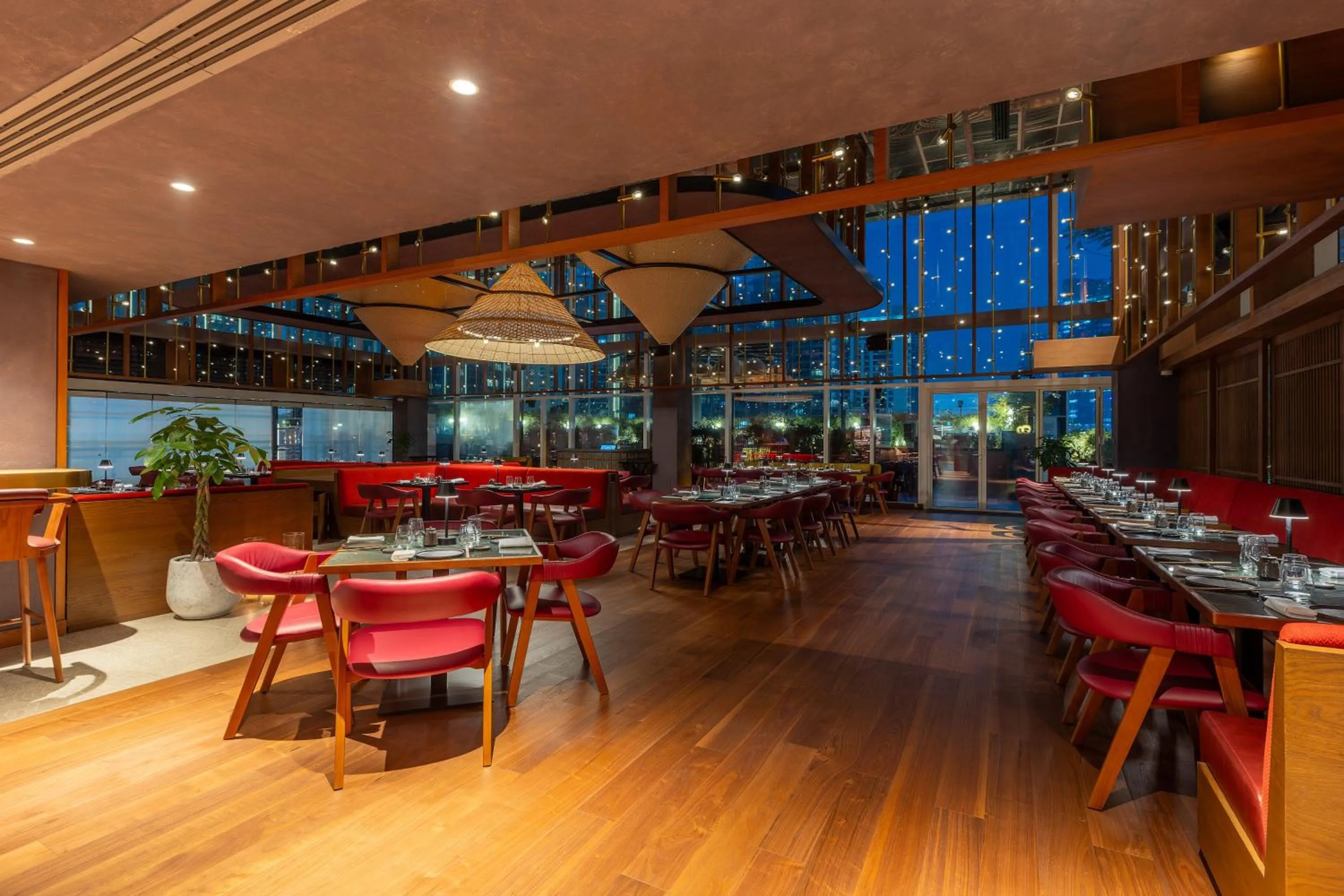 Restaurant/places to eat in Taj Dubai