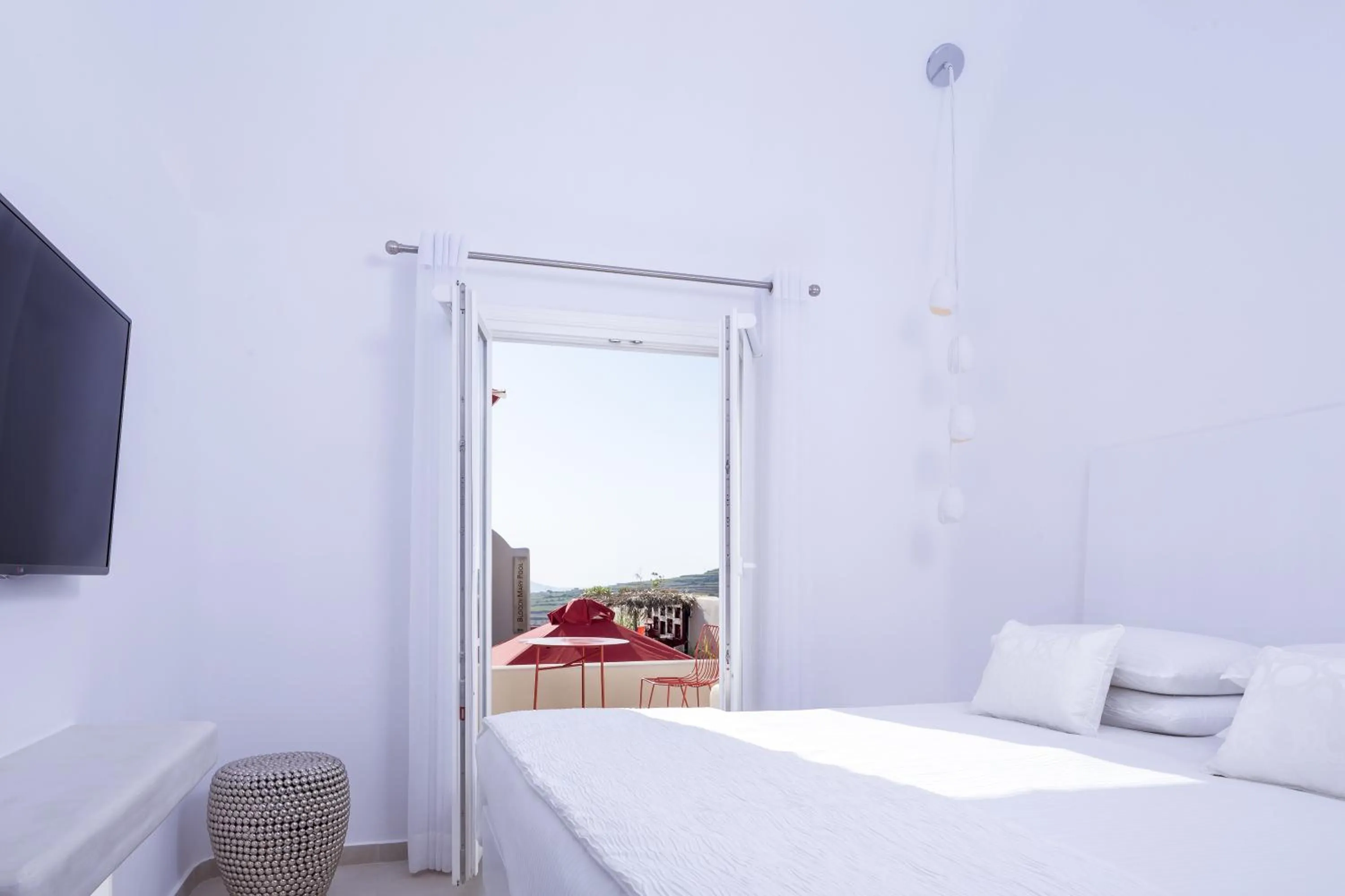 Bedroom, Bed in Art Hotel Santorini