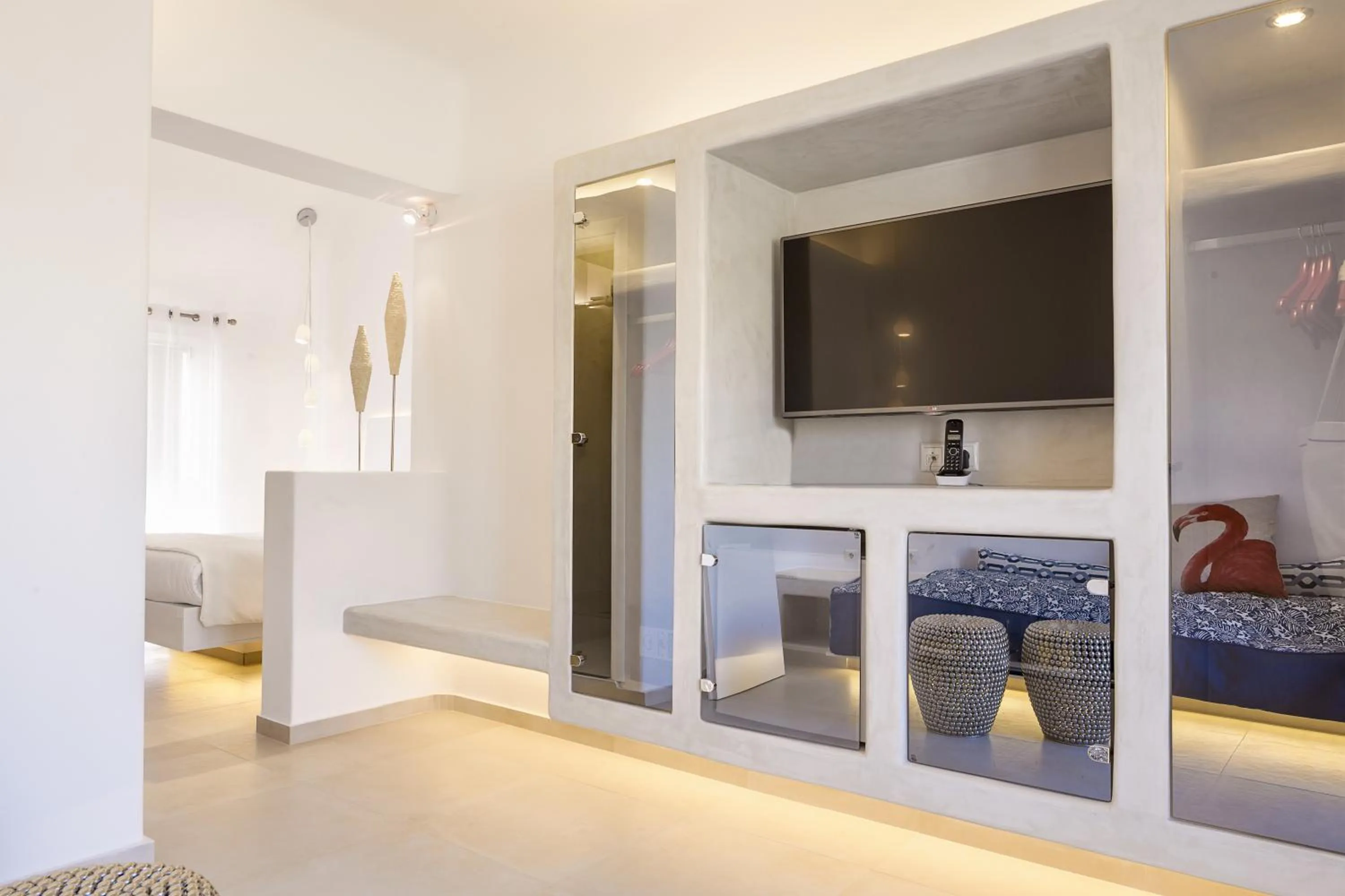 TV and multimedia in Art Hotel Santorini