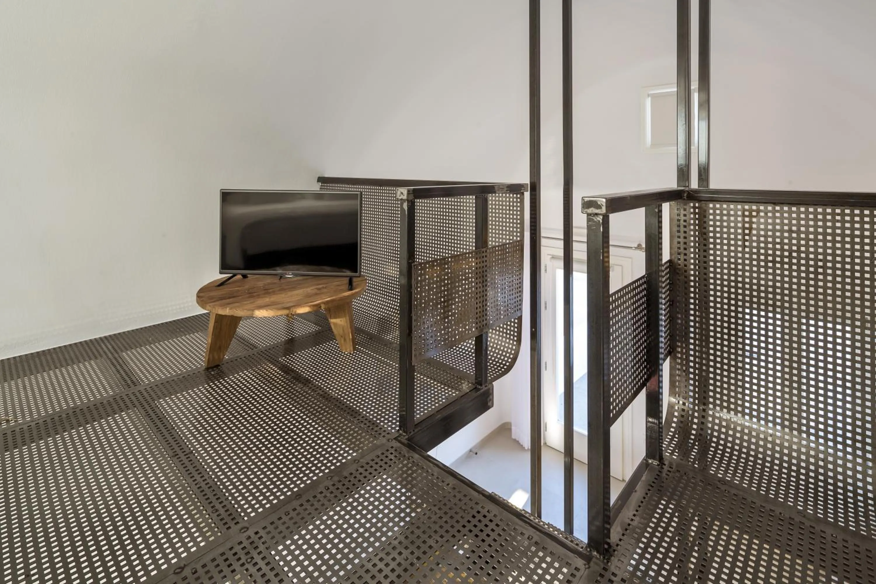 TV and multimedia in Art Hotel Santorini