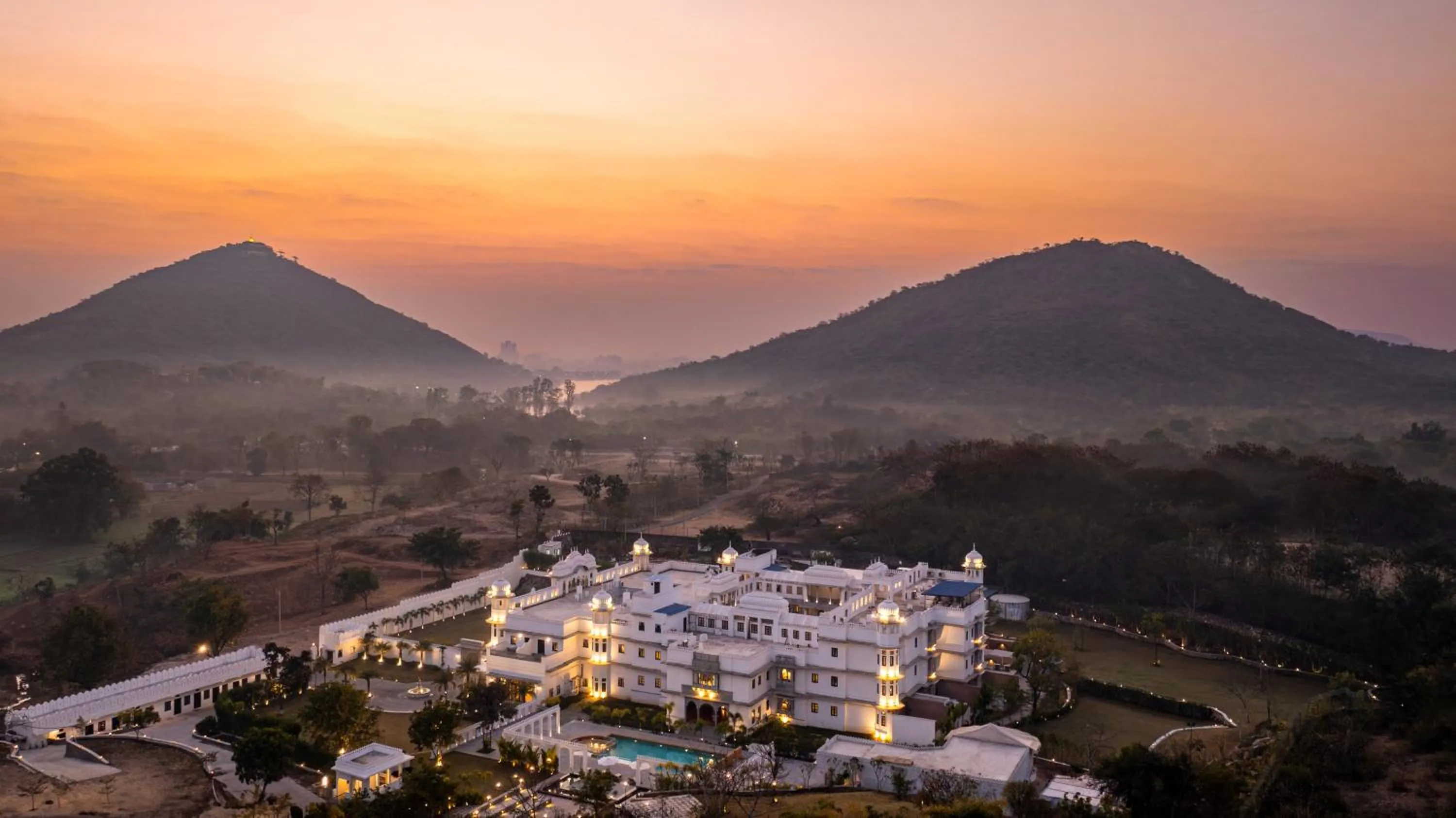 Property building in Daulatgarh Resort