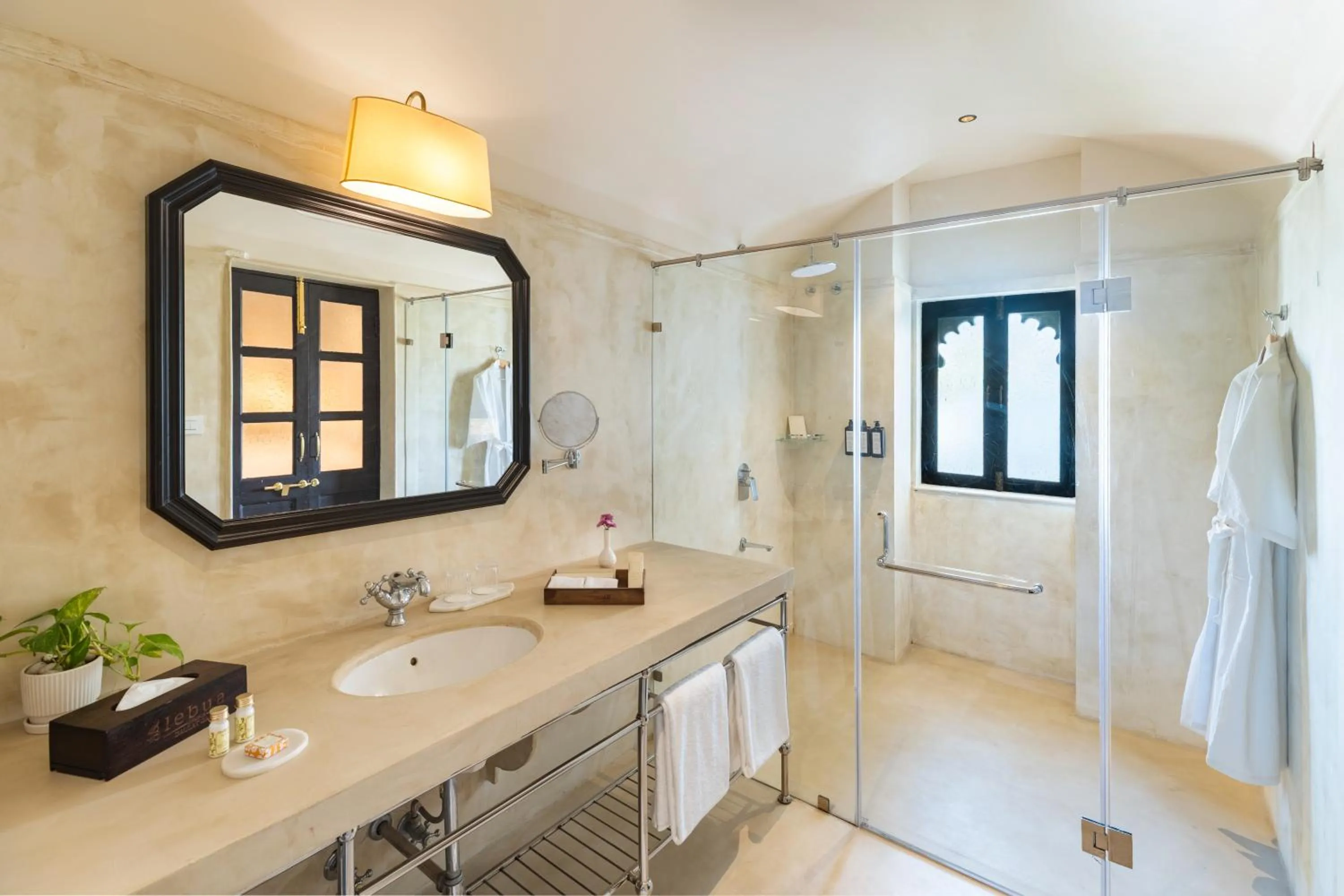 Bathroom in Daulatgarh Resort