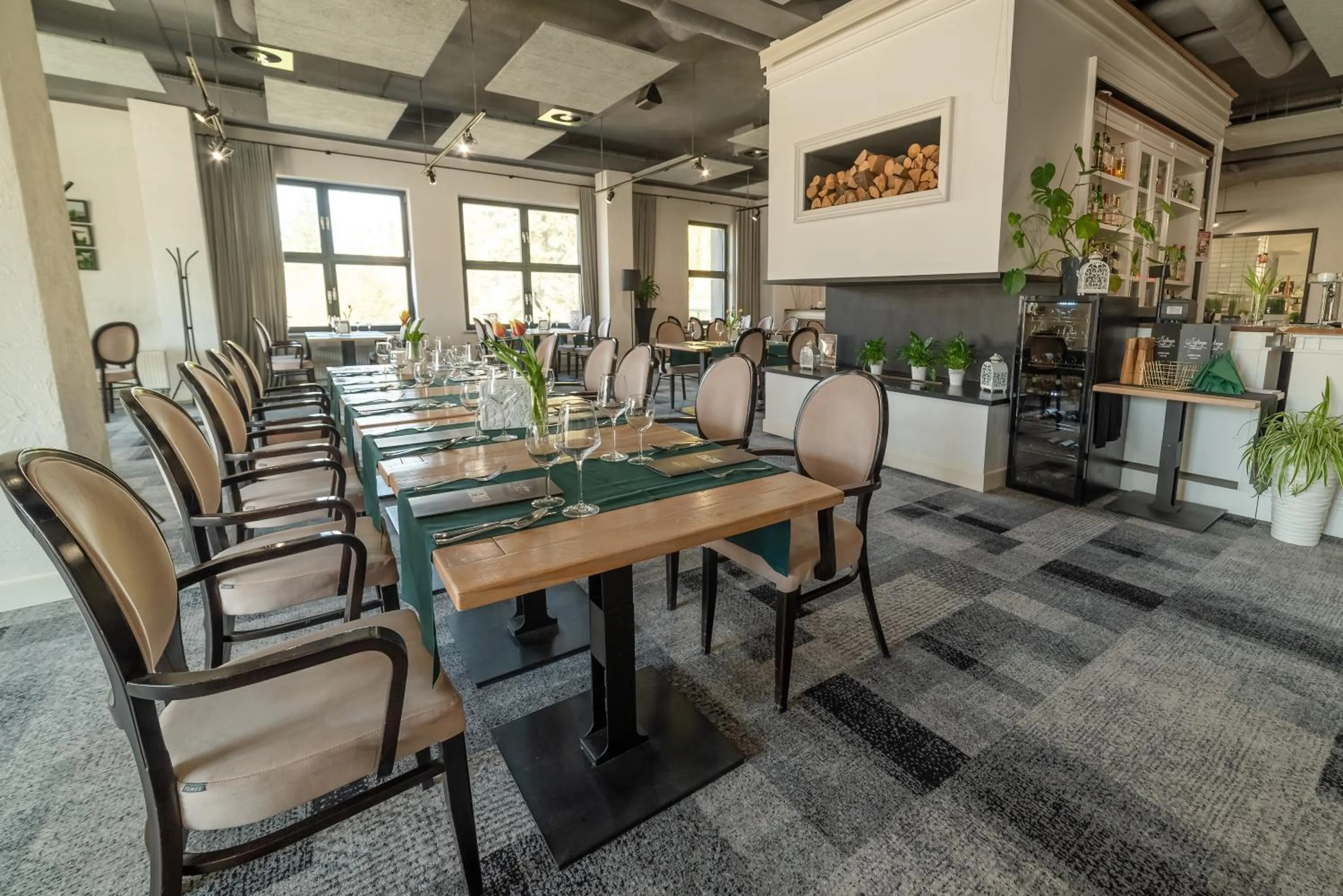 Restaurant/places to eat in Hotel Nafta Krosno