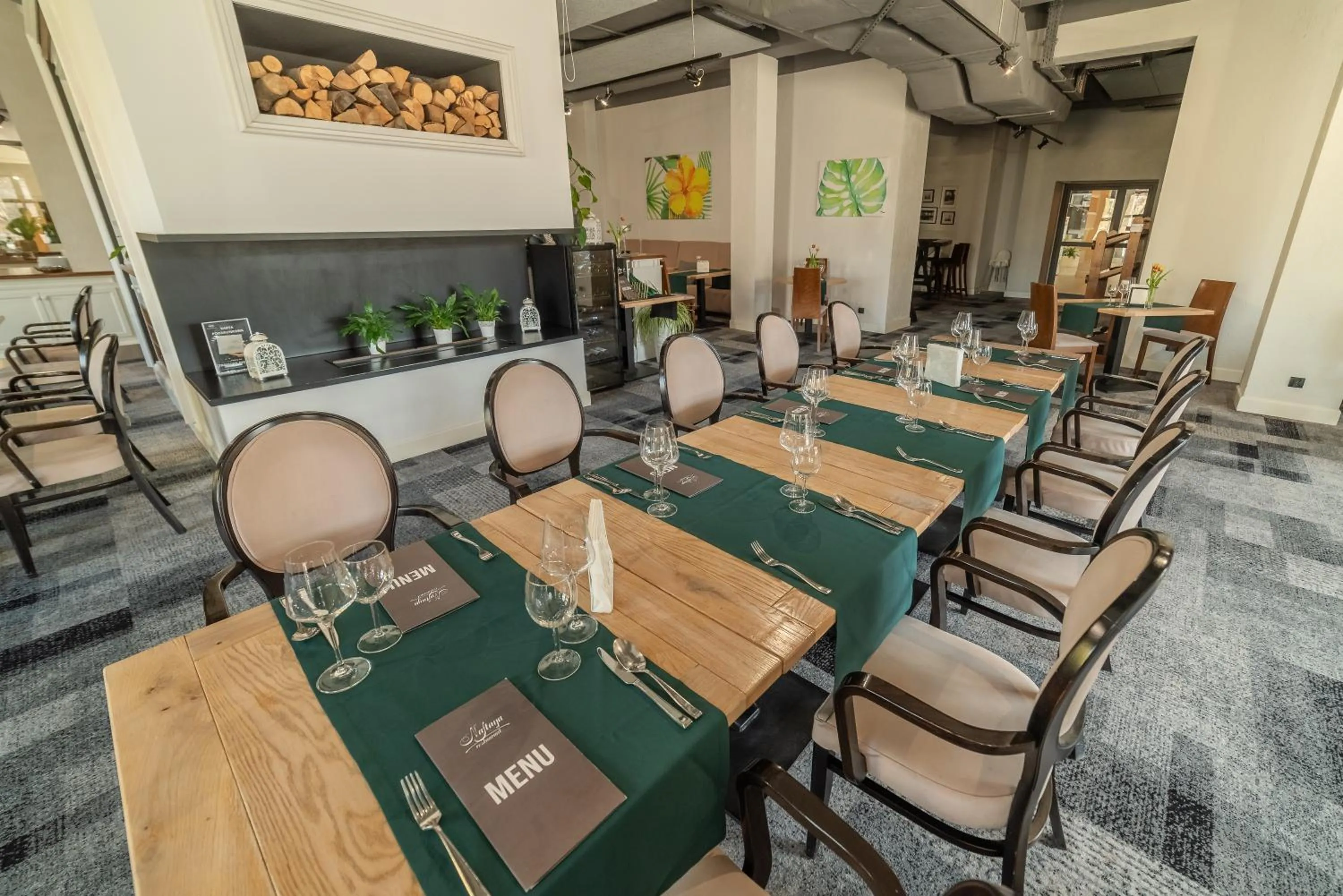 Restaurant/places to eat in Hotel Nafta Krosno
