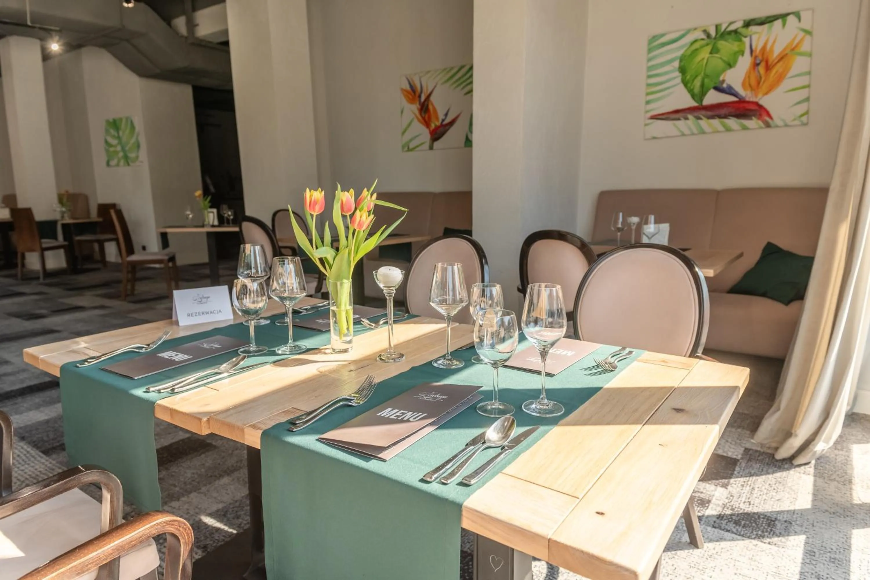 Restaurant/places to eat in Hotel Nafta Krosno