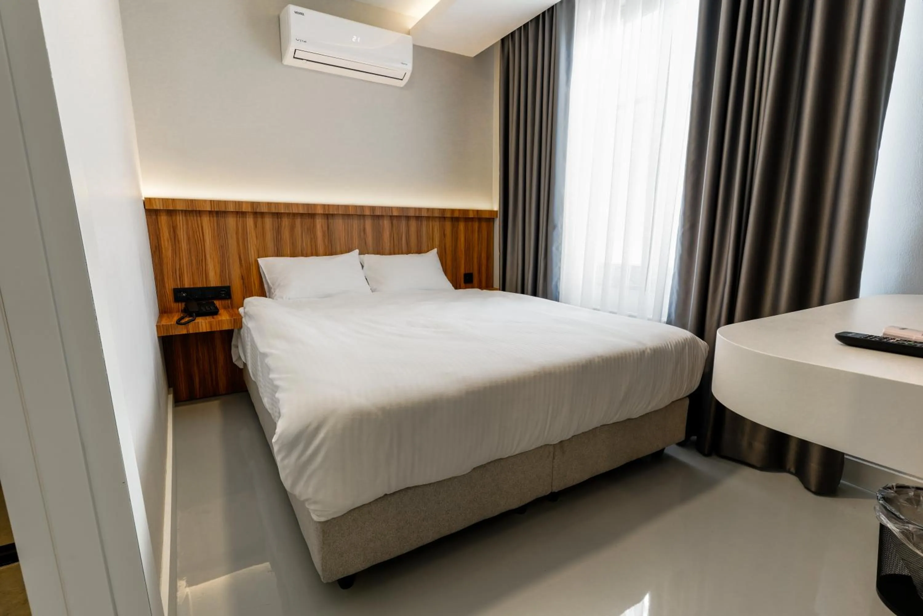 Bed in Joyful Hotel By Gnl