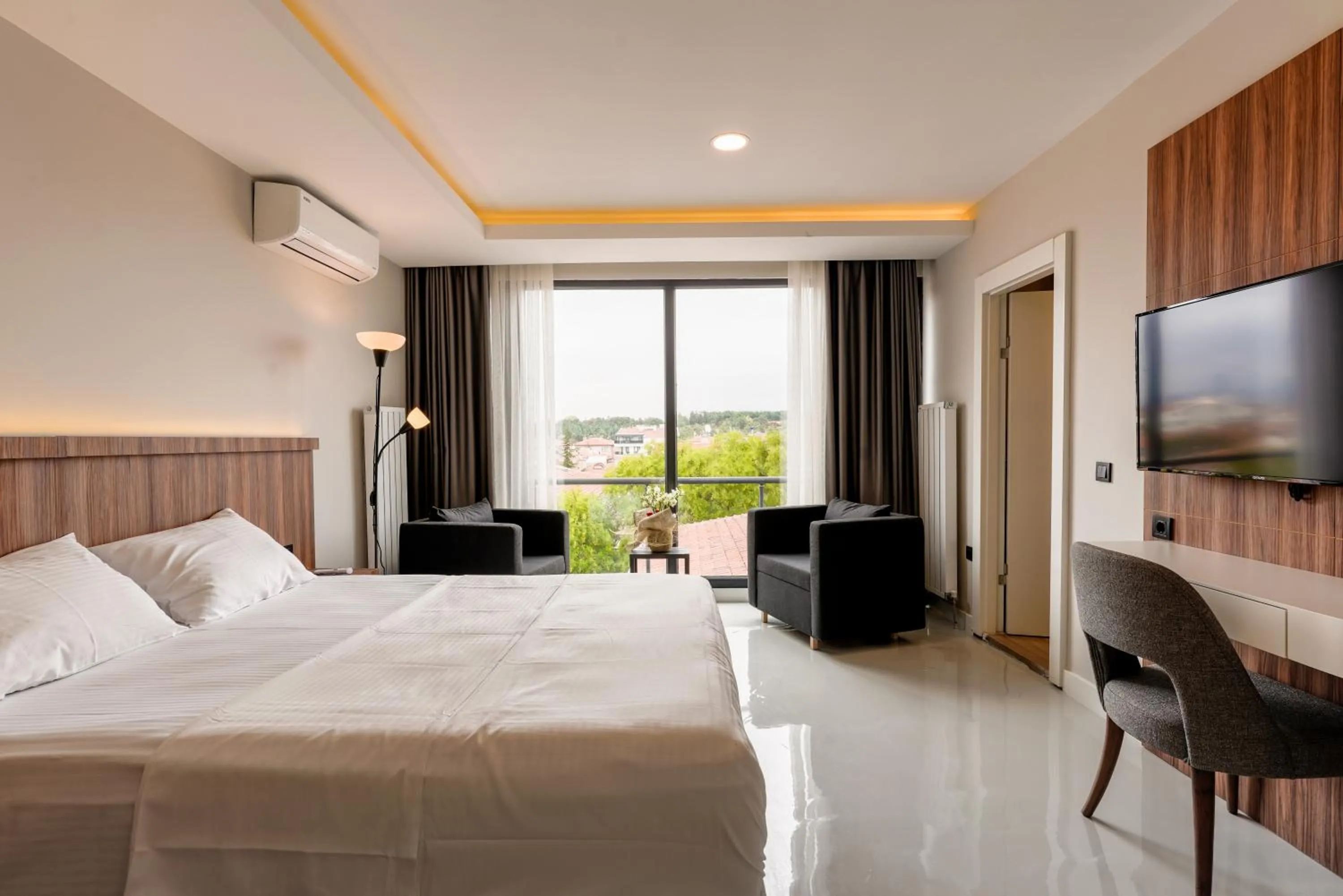 Bed in Joyful Hotel By Gnl