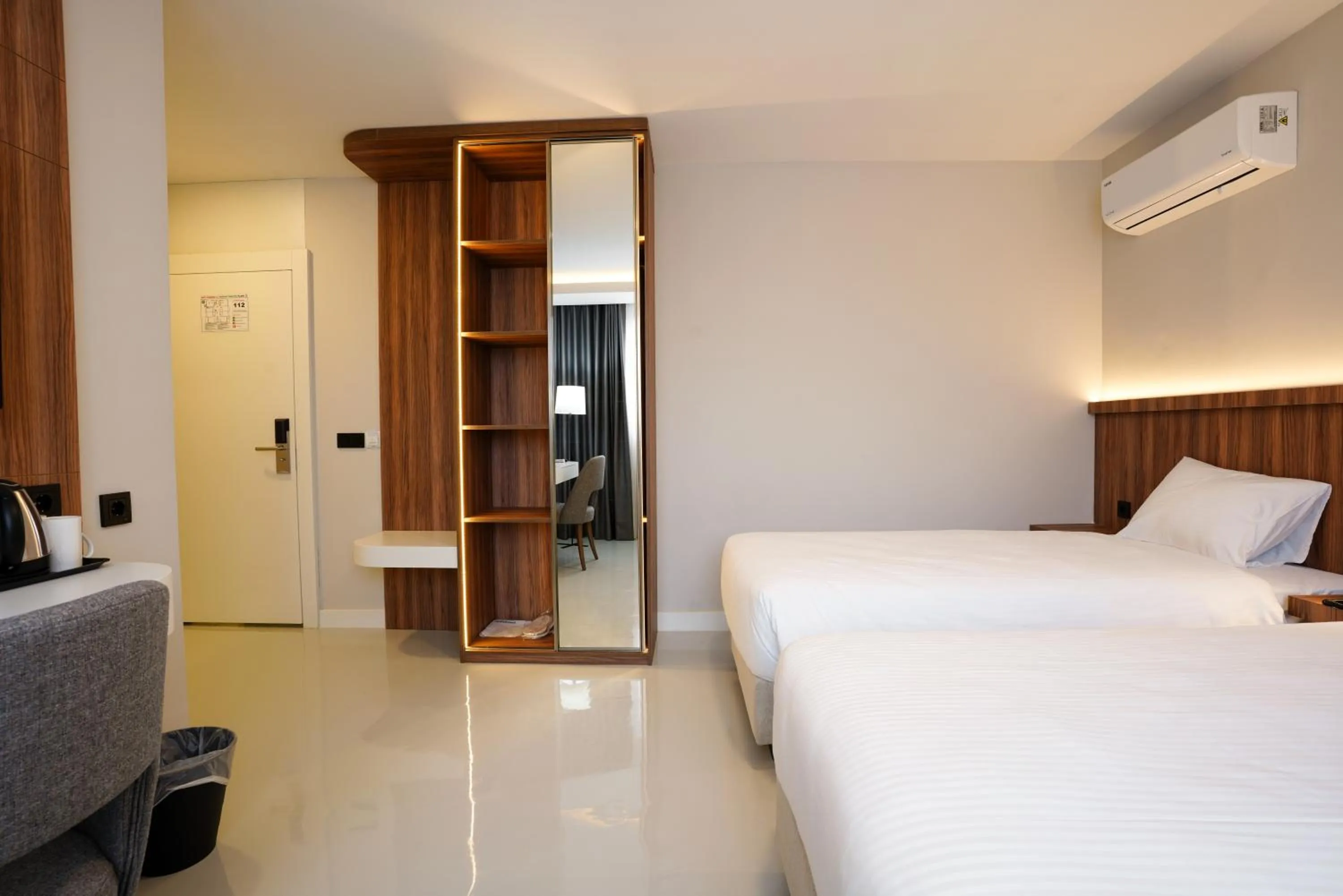 Bed in Joyful Hotel By Gnl