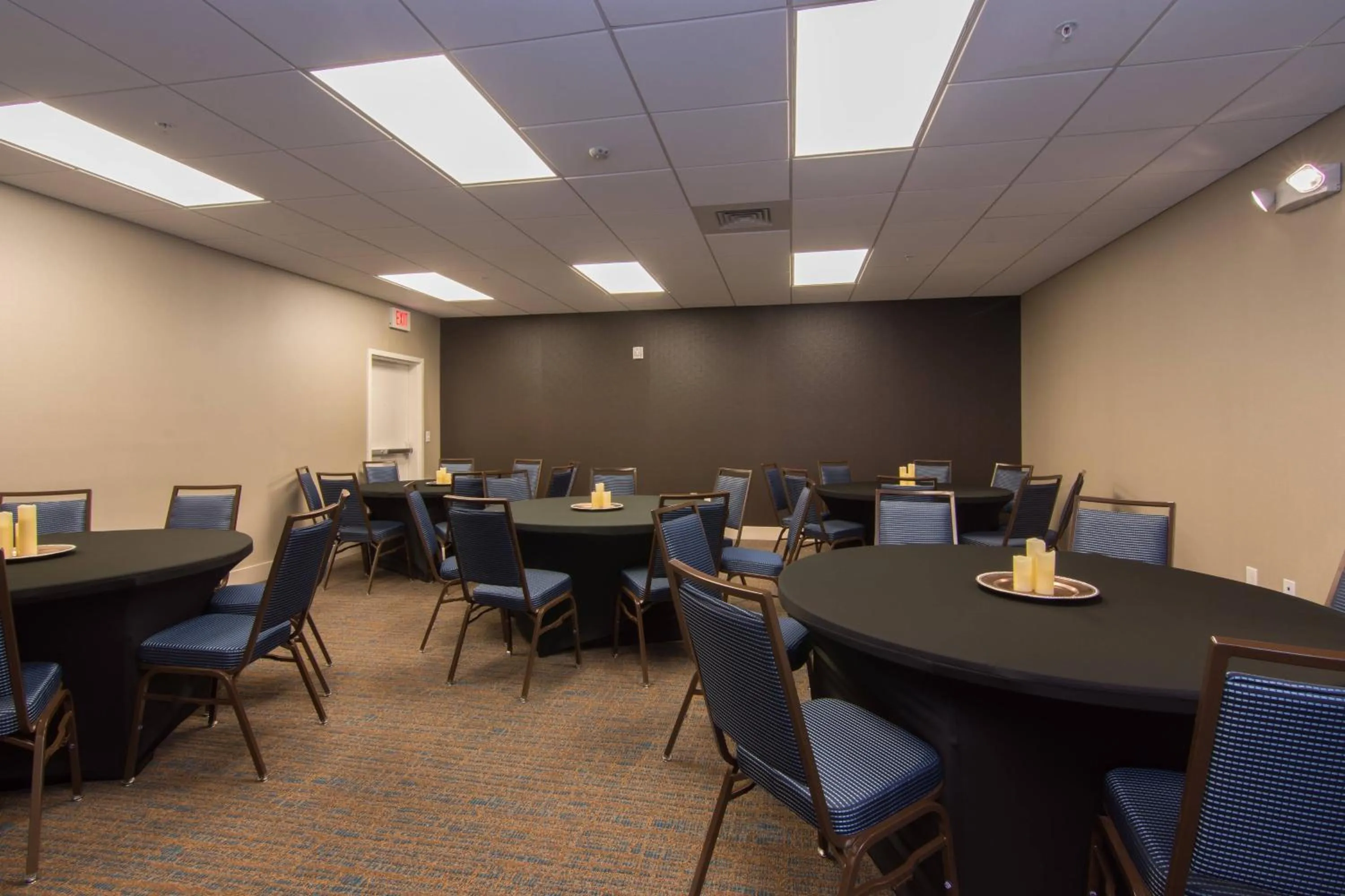 Meeting/conference room in Courtyard by Marriott Raleigh-Durham Airport/Brier Creek