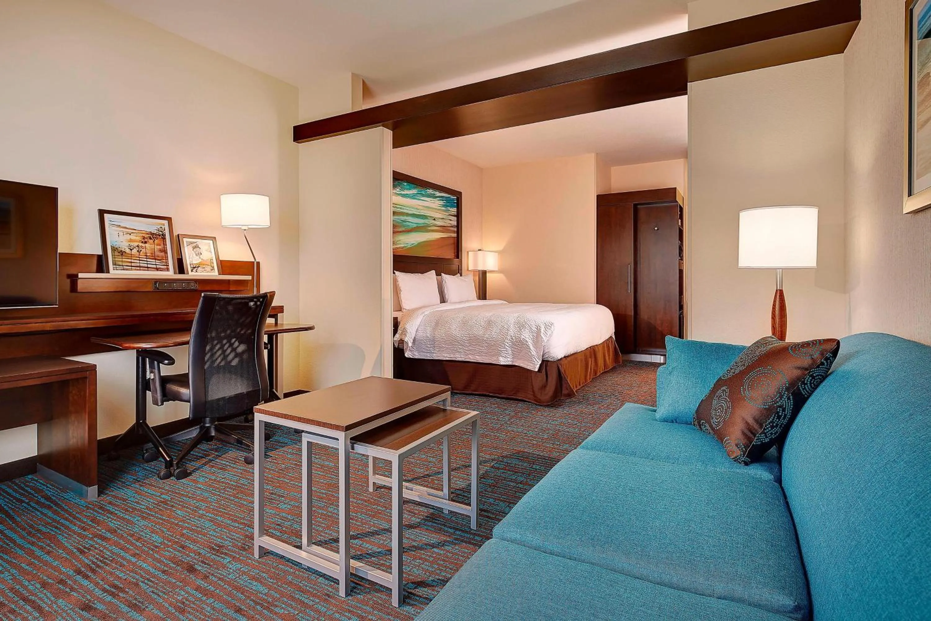 Living room, Bed in Fairfield Inn & Suites by Marriott San Diego Carlsbad