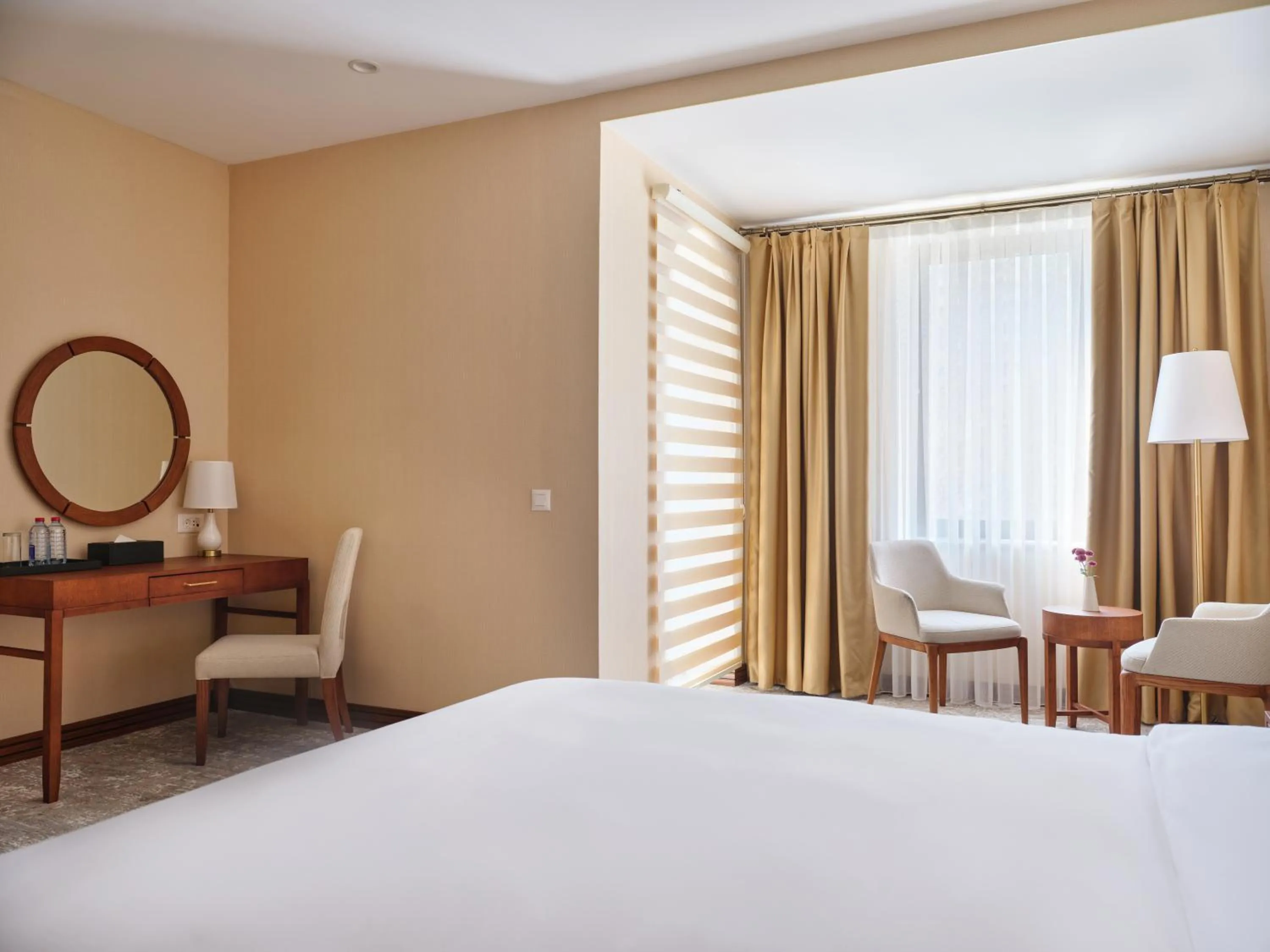 Bedroom, Bed in The Central Point Hotel Baku