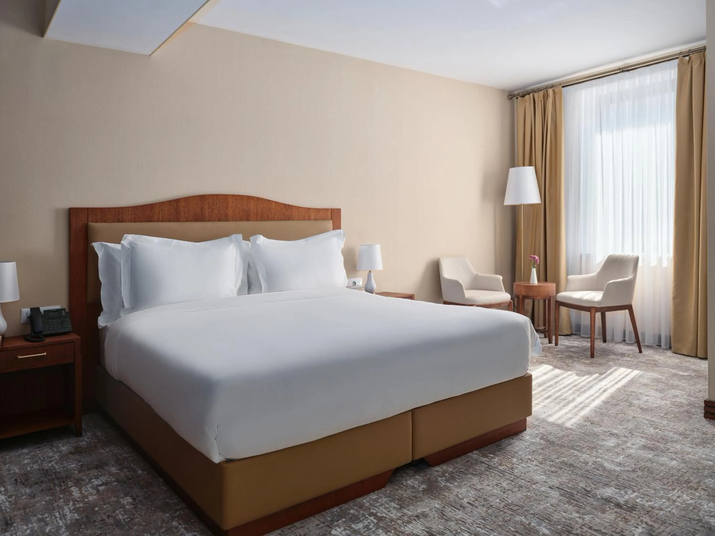 Bed in The Central Point Hotel Baku