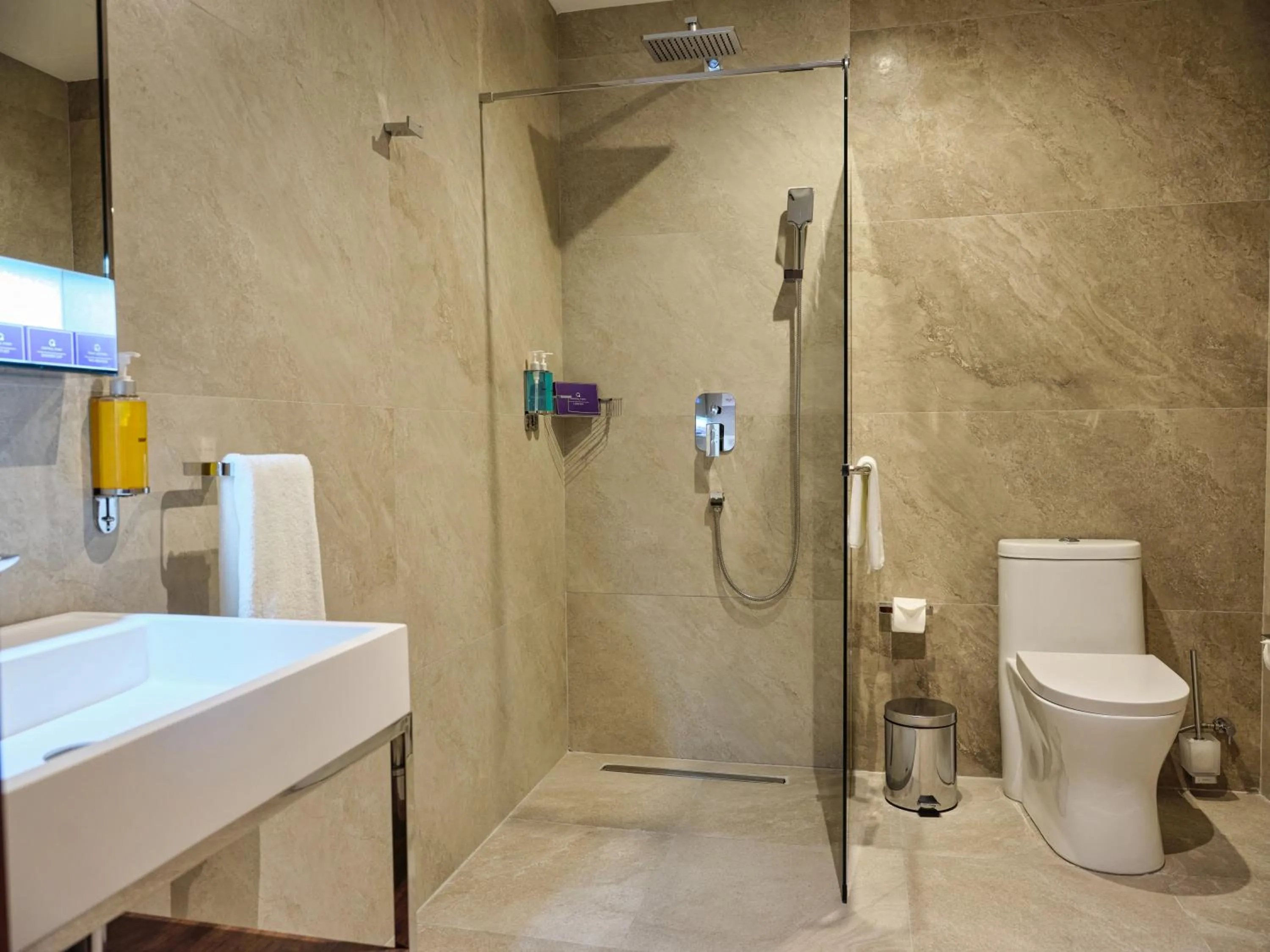 Bathroom in The Central Point Hotel Baku