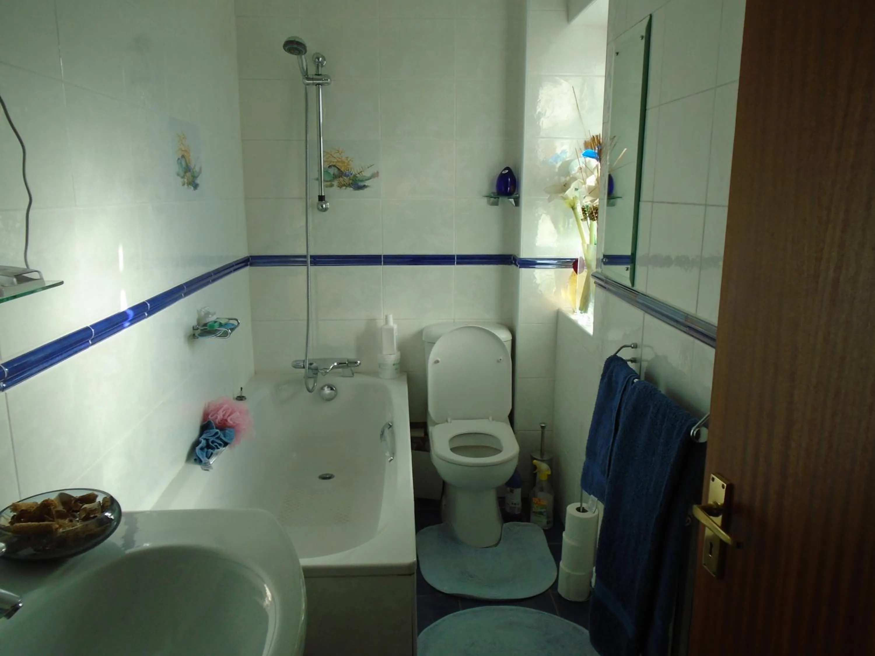 Bathroom in Edgware B&B