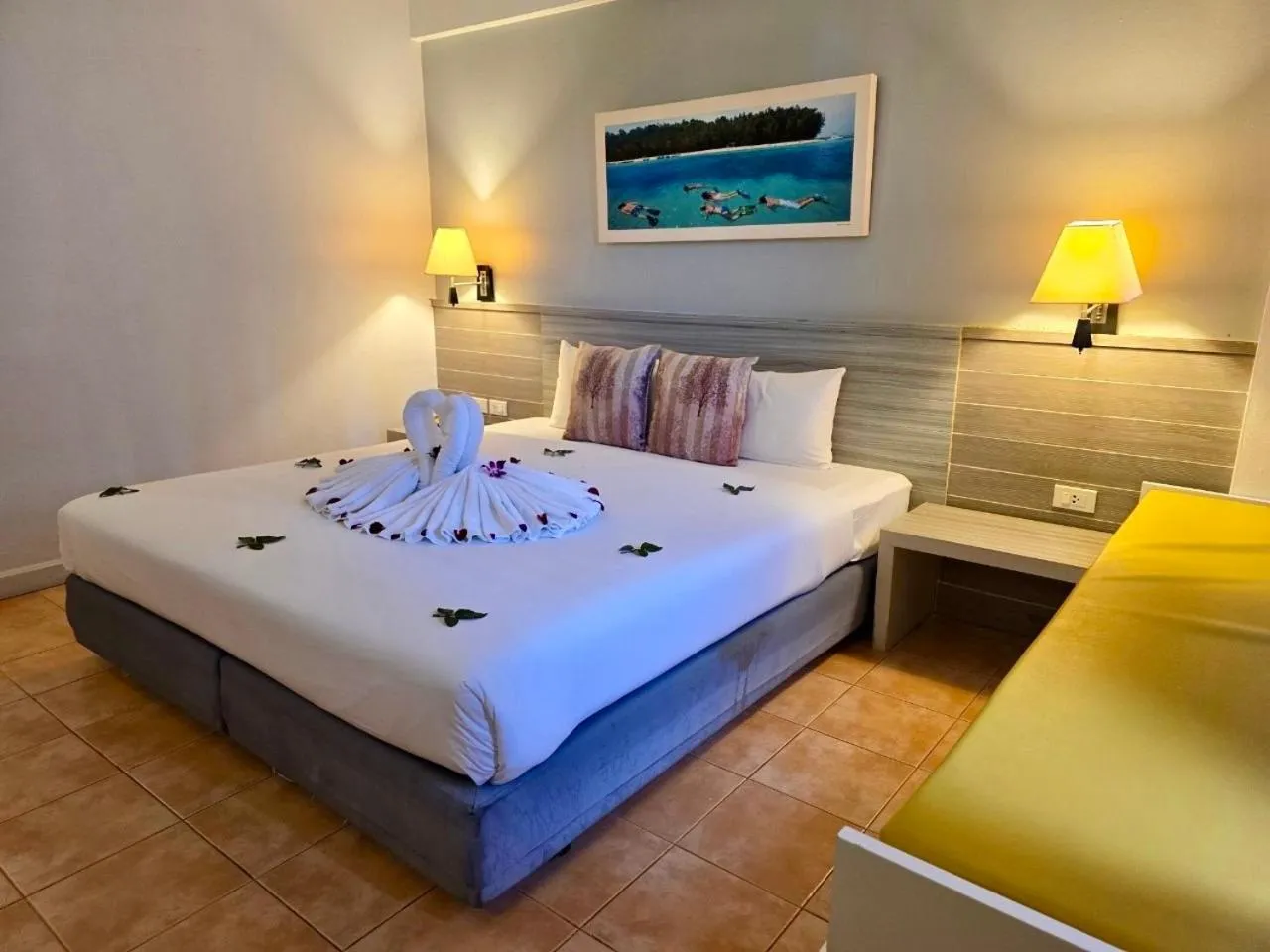 Bedroom, Bed in ON Hotel Phuket - SHA