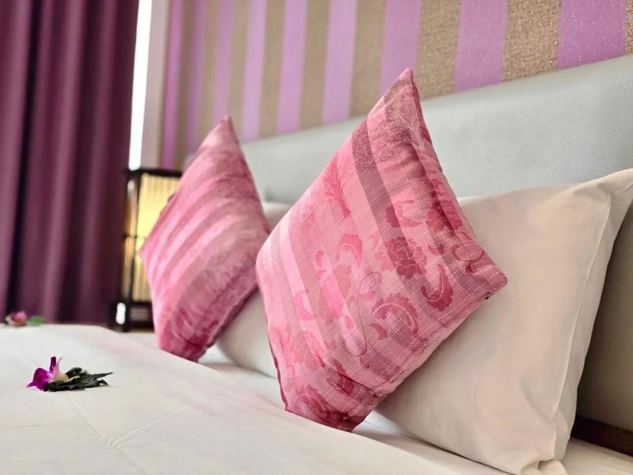 Bed in ON Hotel Phuket - SHA