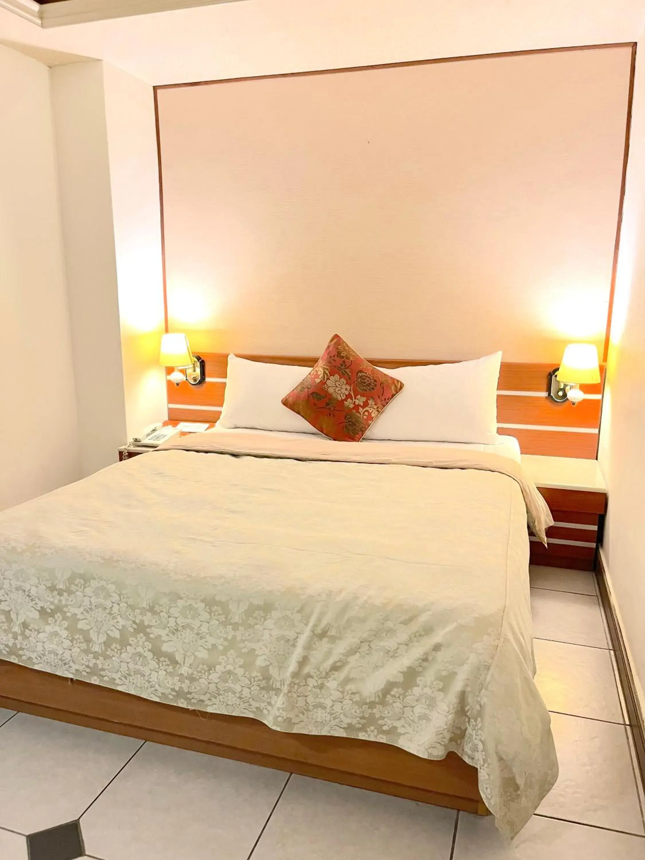 Superior Double Room in Hua Guo Hotel Superior Double Room in Hua Guo Hotel