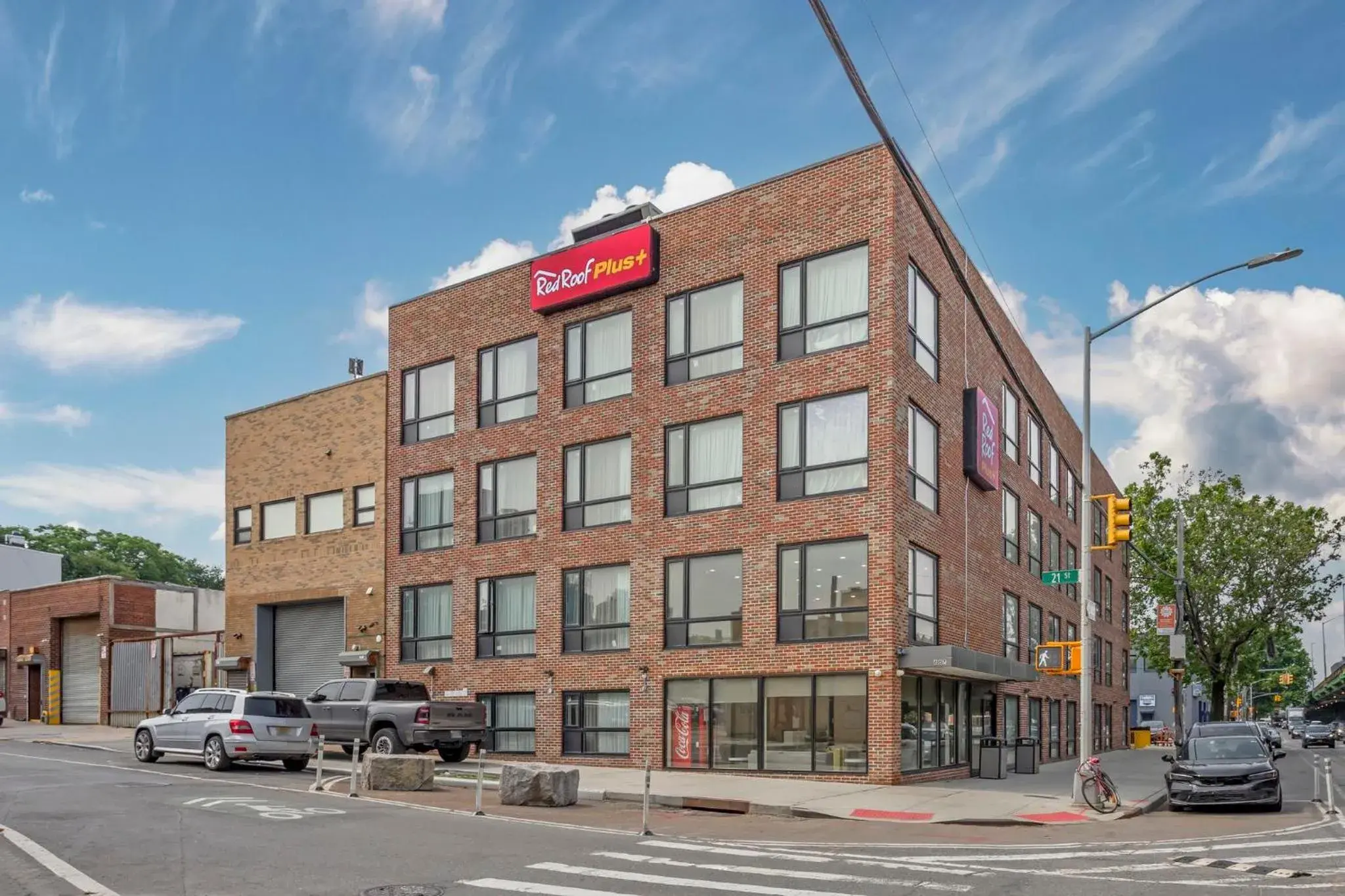 Red Roof PLUS Brooklyn - 3rd Ave Red Roof PLUS Brooklyn - 3rd Ave