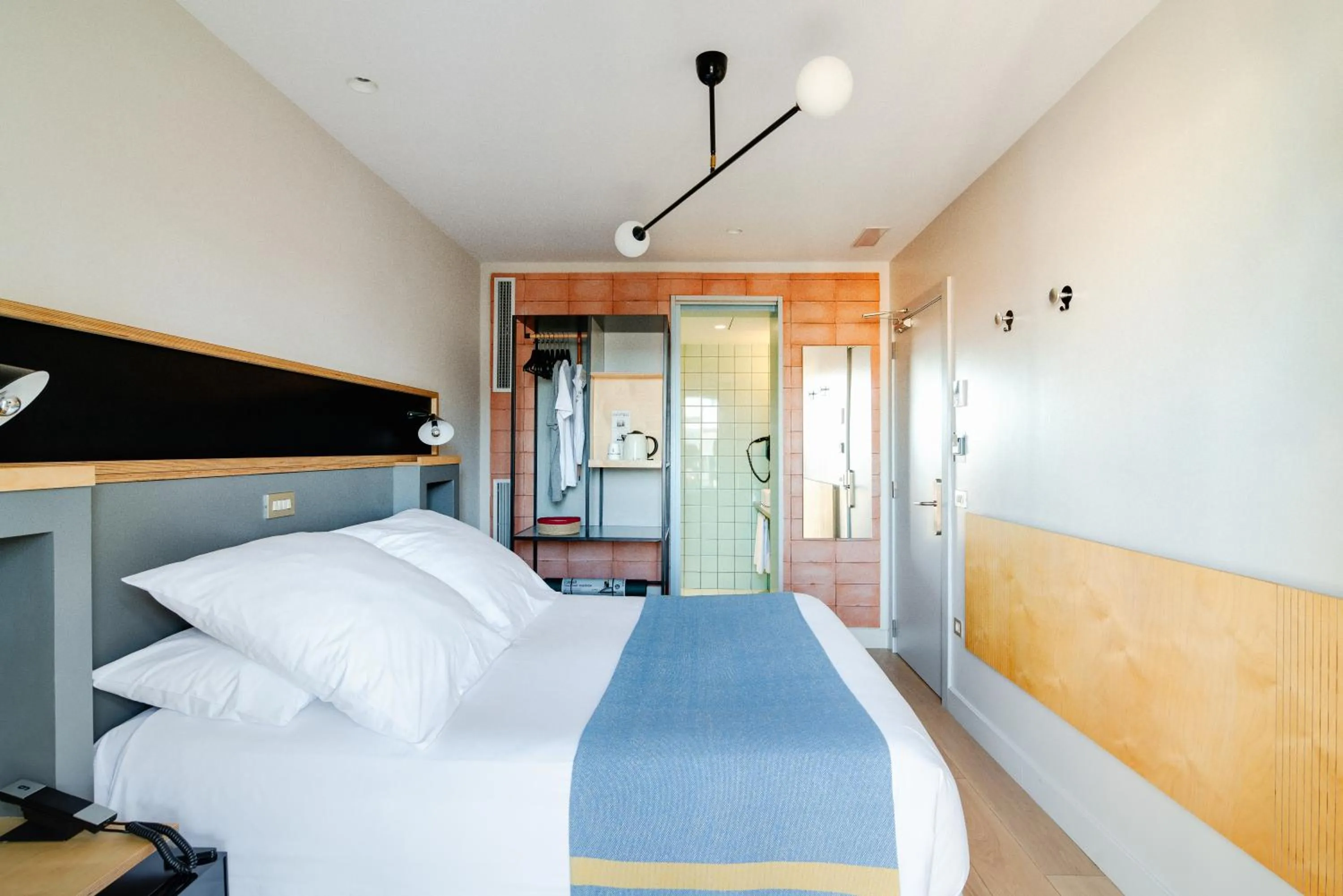 Photo of the whole room, Bed in Hotel Brummell