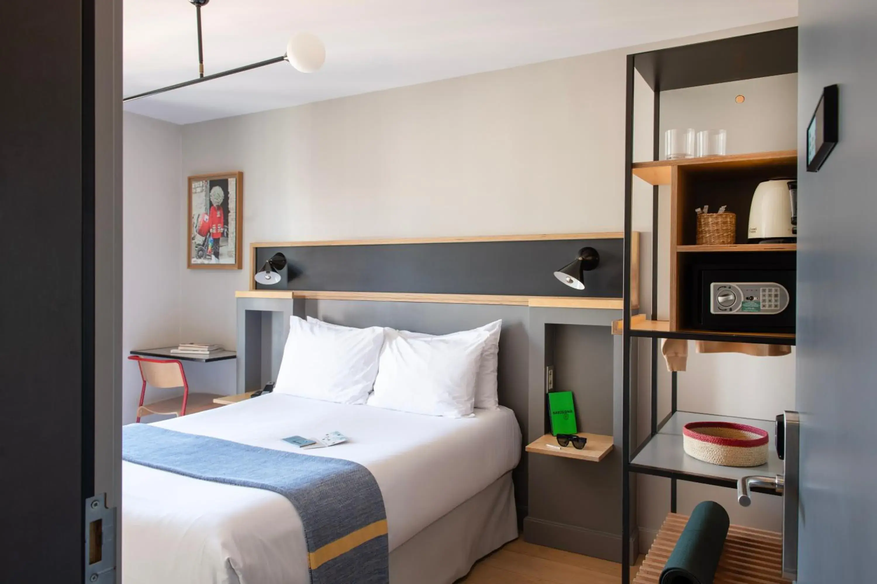 Standard Double Room with Pool View in Hotel Brummell Standard Double Room with Pool View in Hotel Brummell