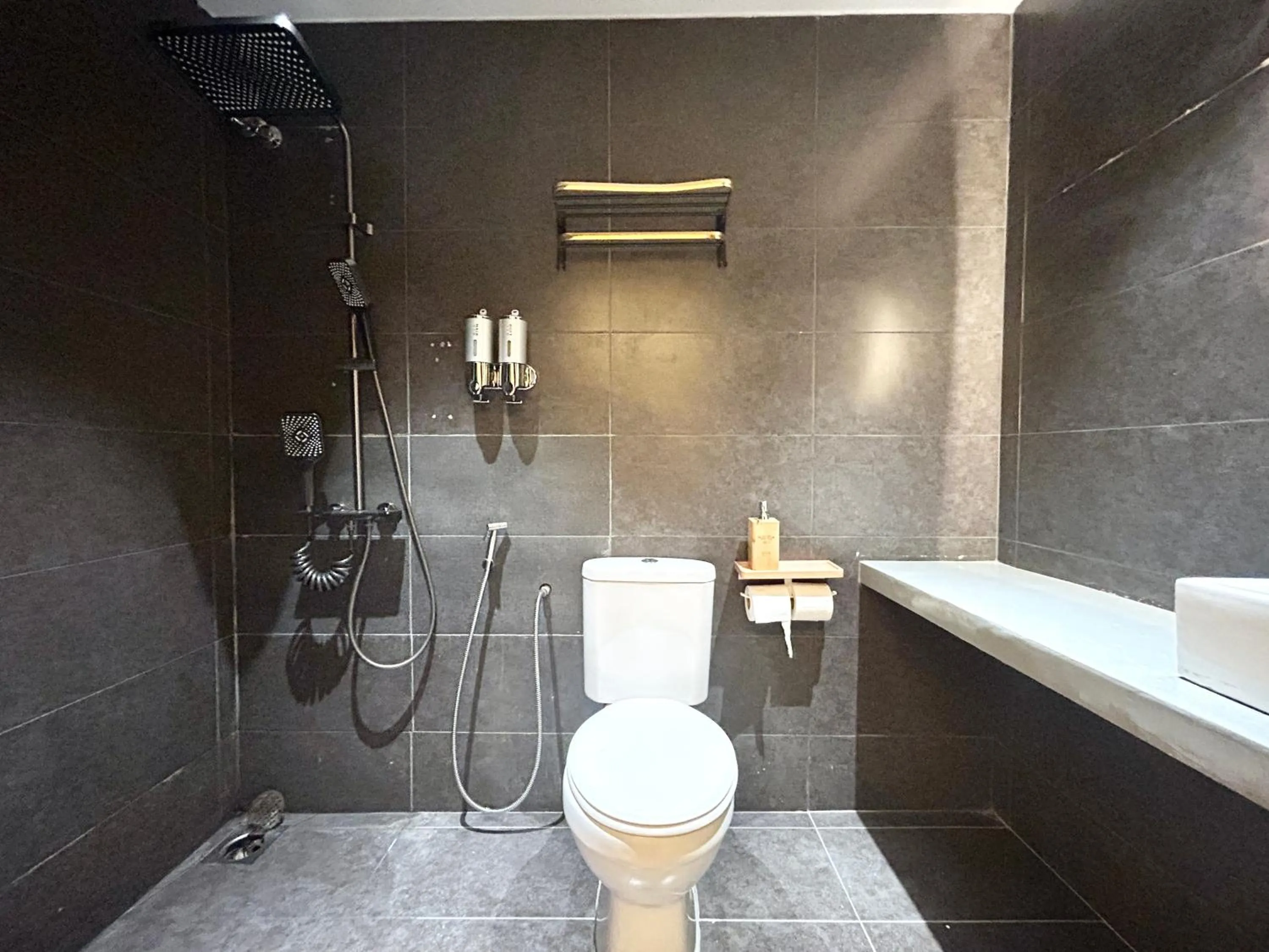 ONE18 Boutique Hotel