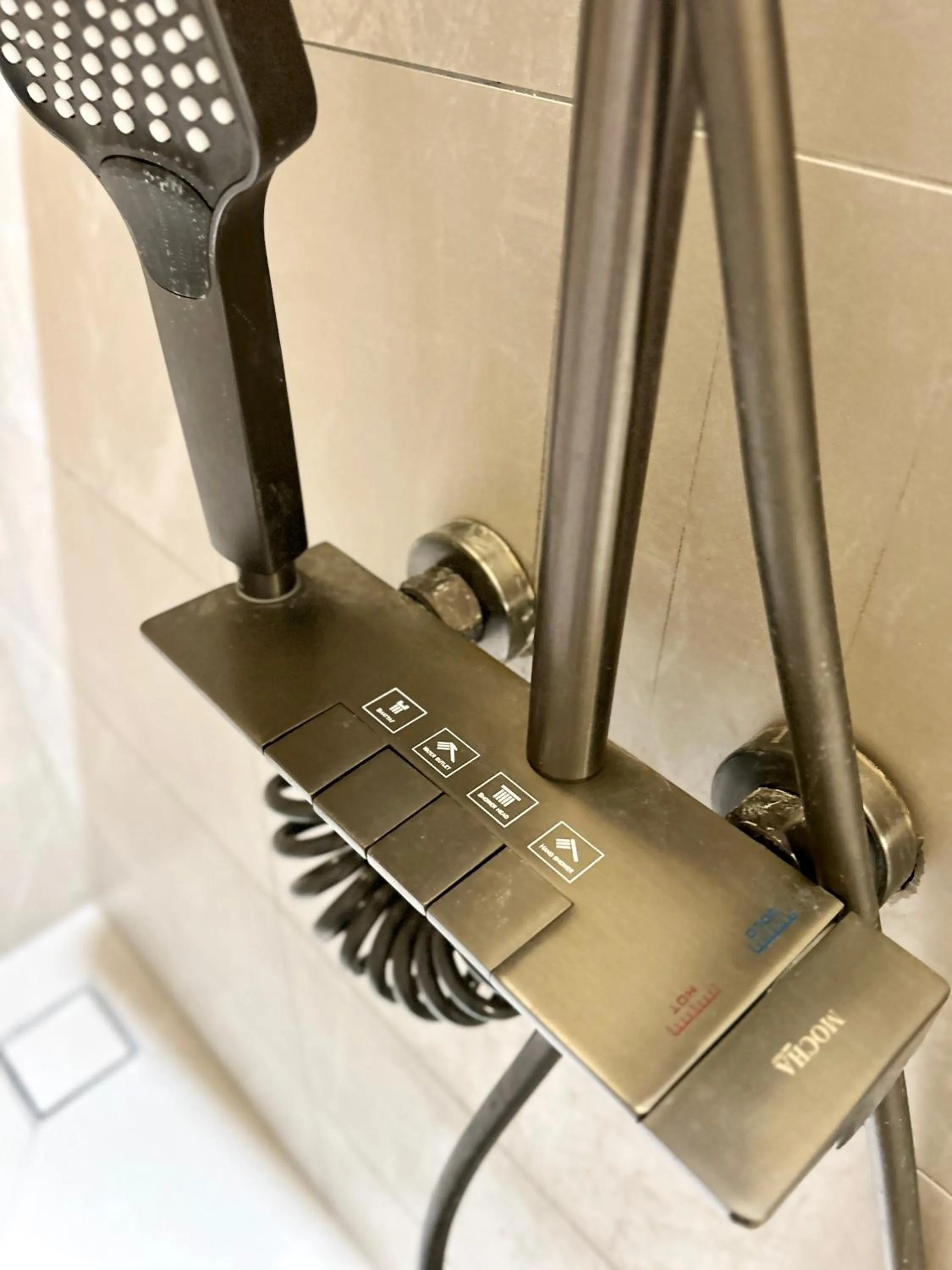 ONE18 Boutique Hotel