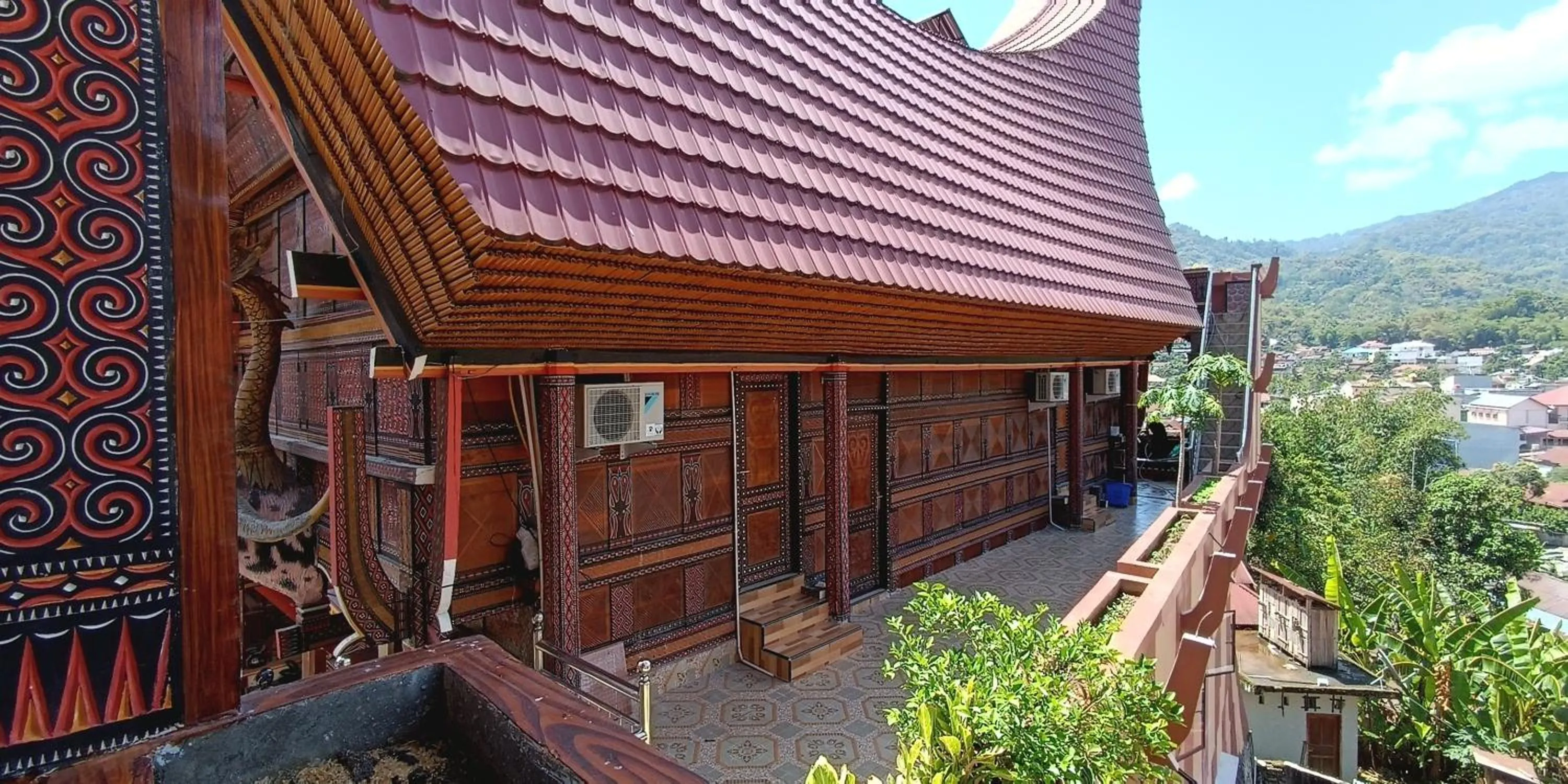 Property building in Hotel Lallangan