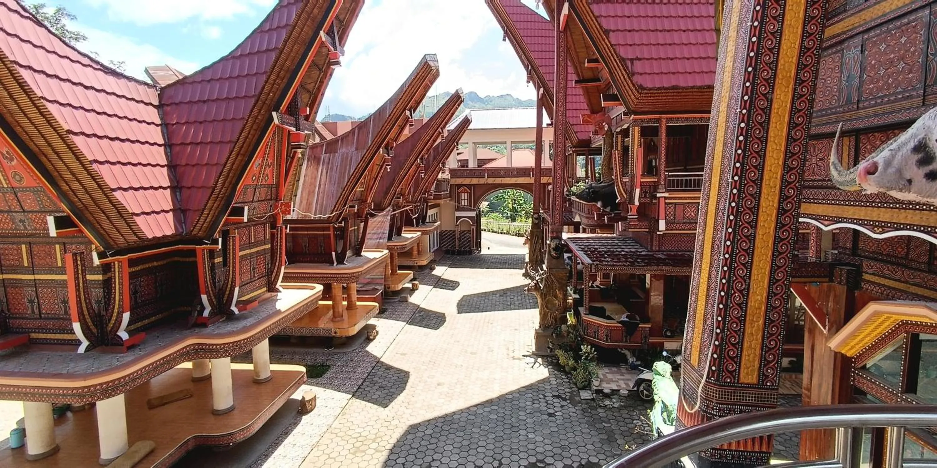 Property building in Hotel Lallangan