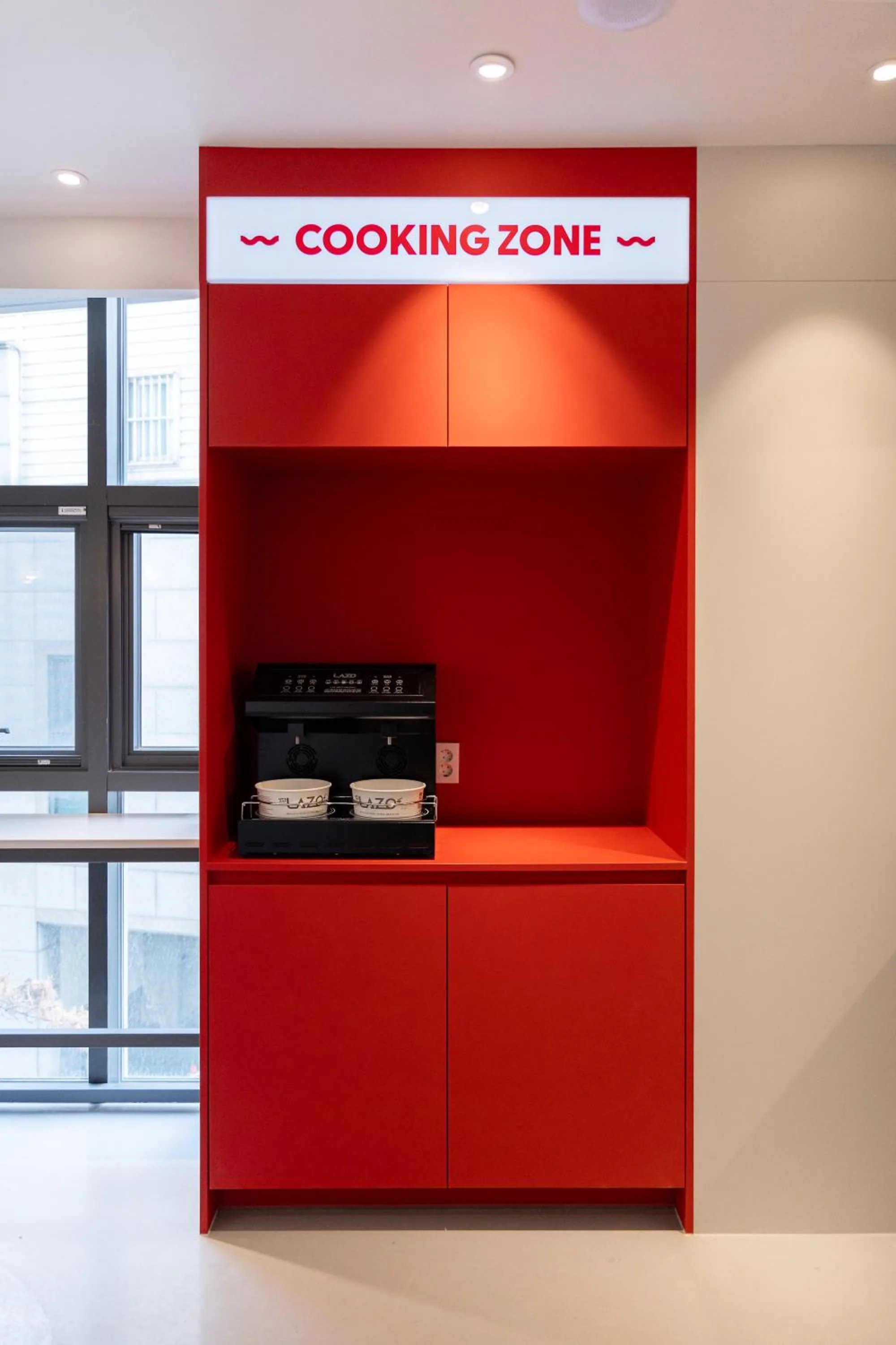 Communal kitchen in HOMES Red Myeongdong