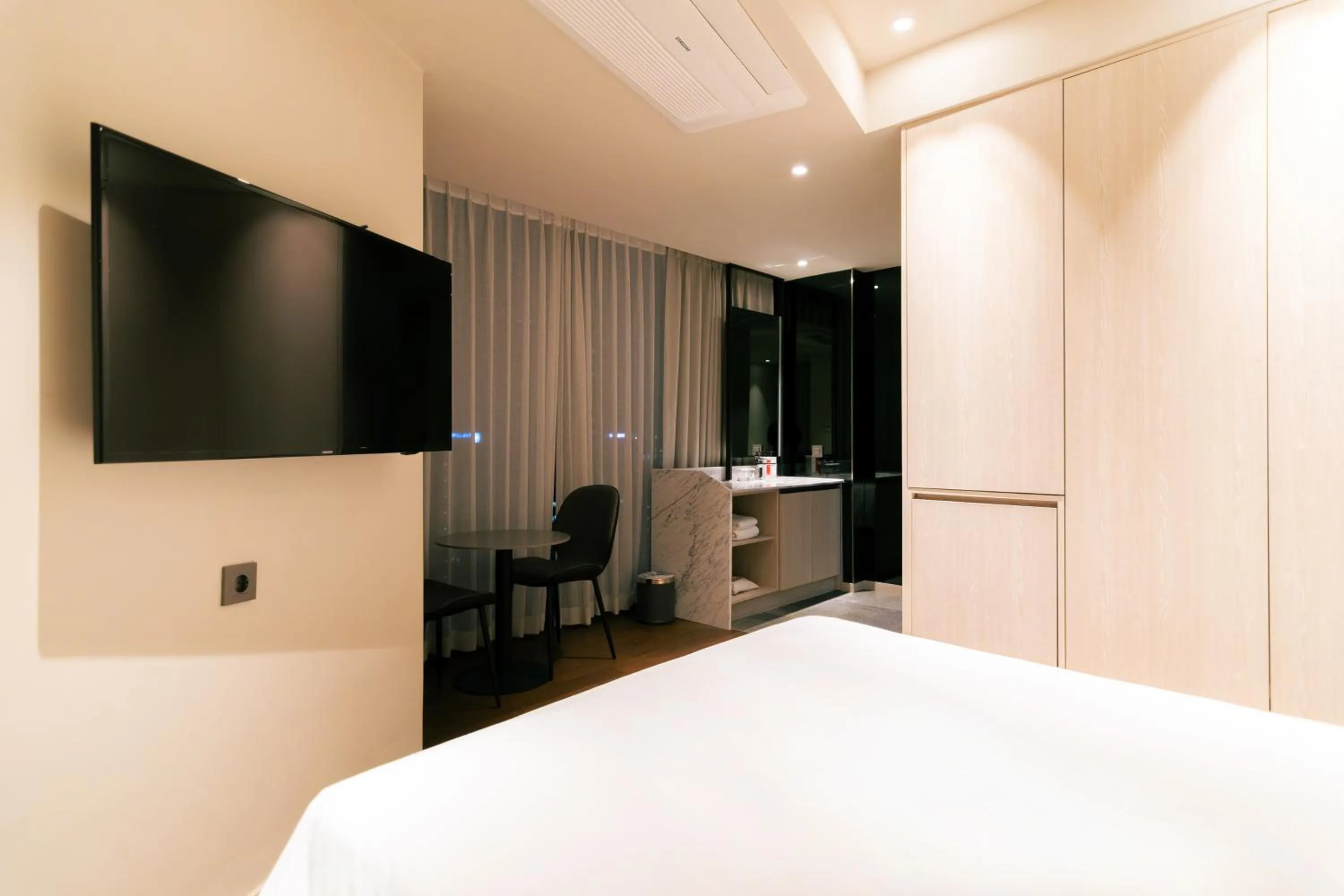 Bed in HOMES Red Myeongdong