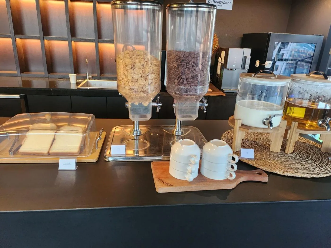 Breakfast in HOMES Red Myeongdong