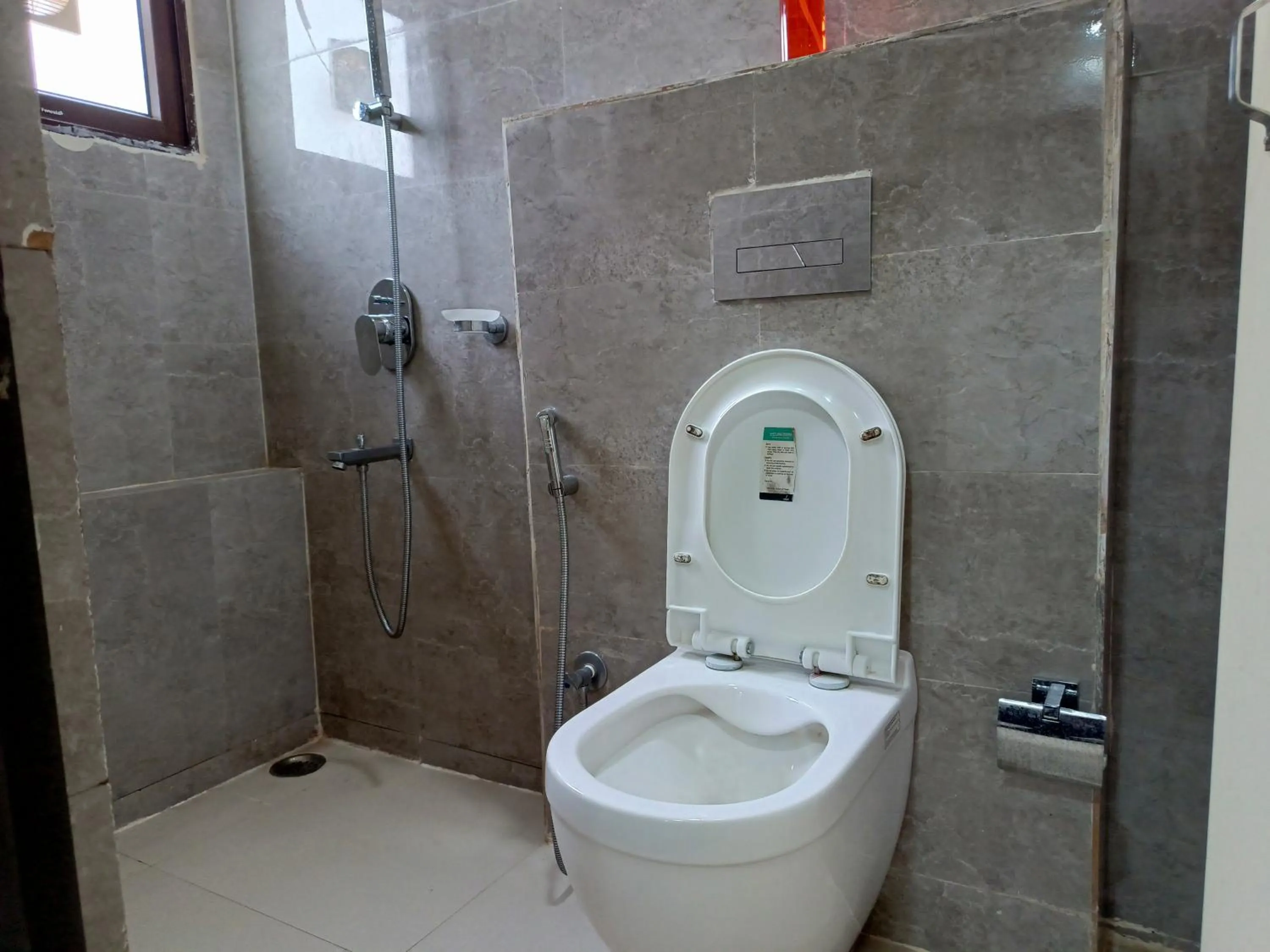 Toilet in SM Residency