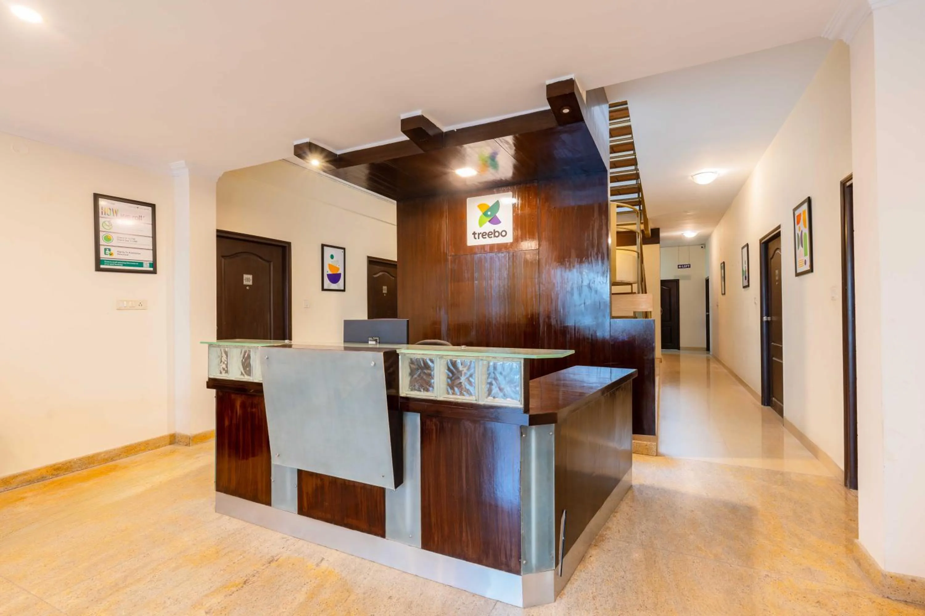 Lobby or reception in Treebo Ivory White Inn