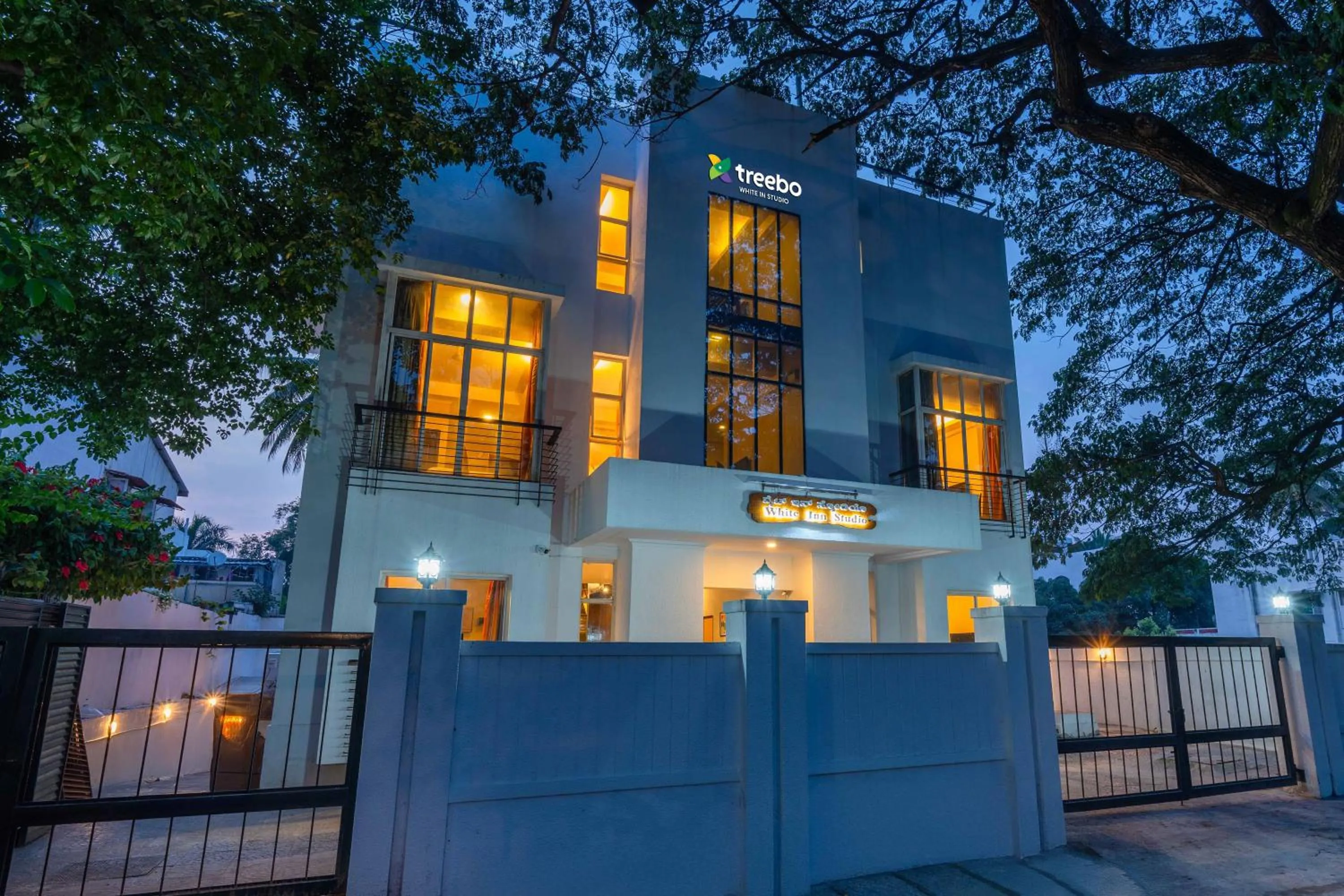 Property building in Treebo Ivory White Inn