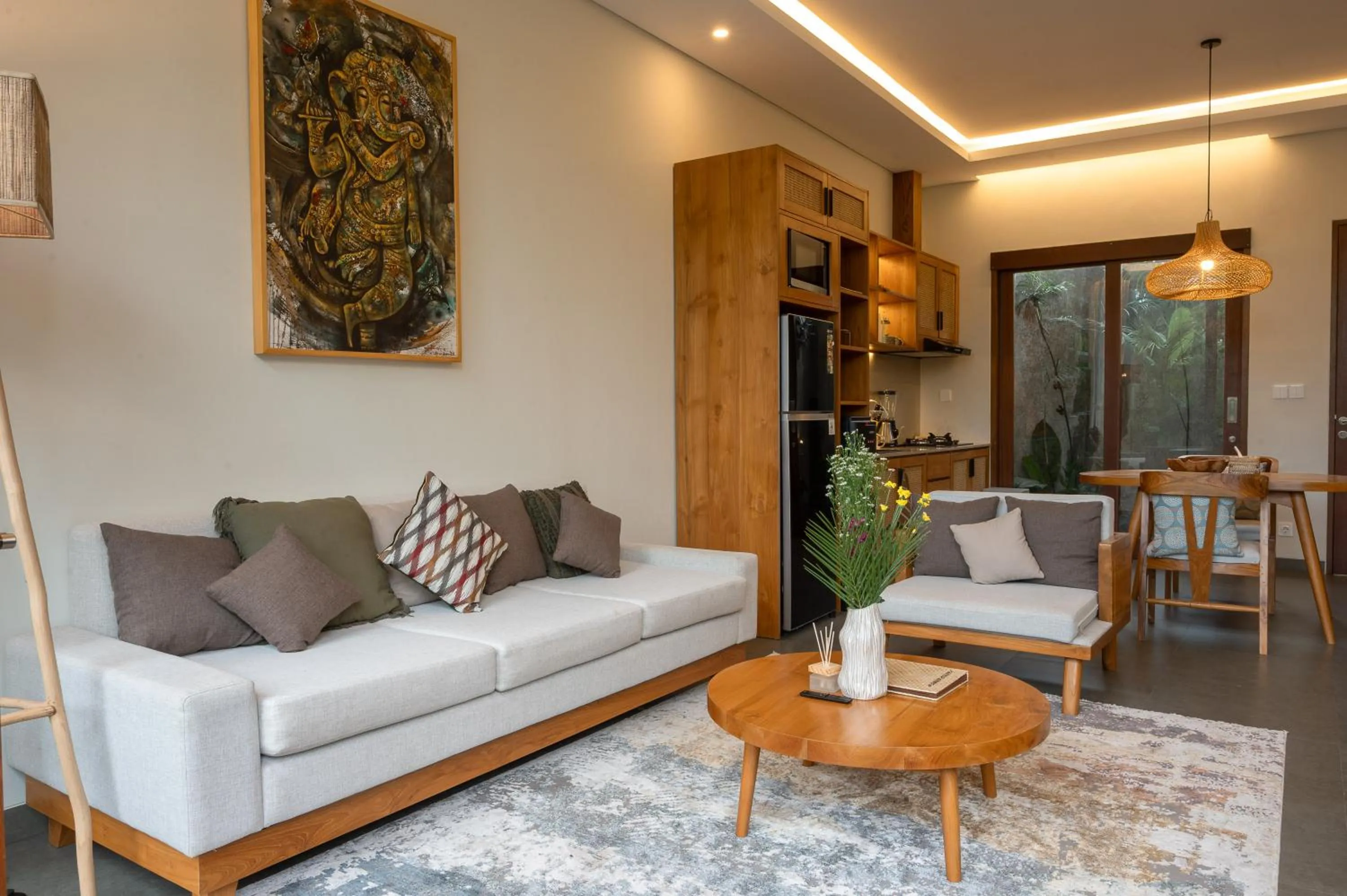 Kitchen or kitchenette in Villa Suarga Des Anicca