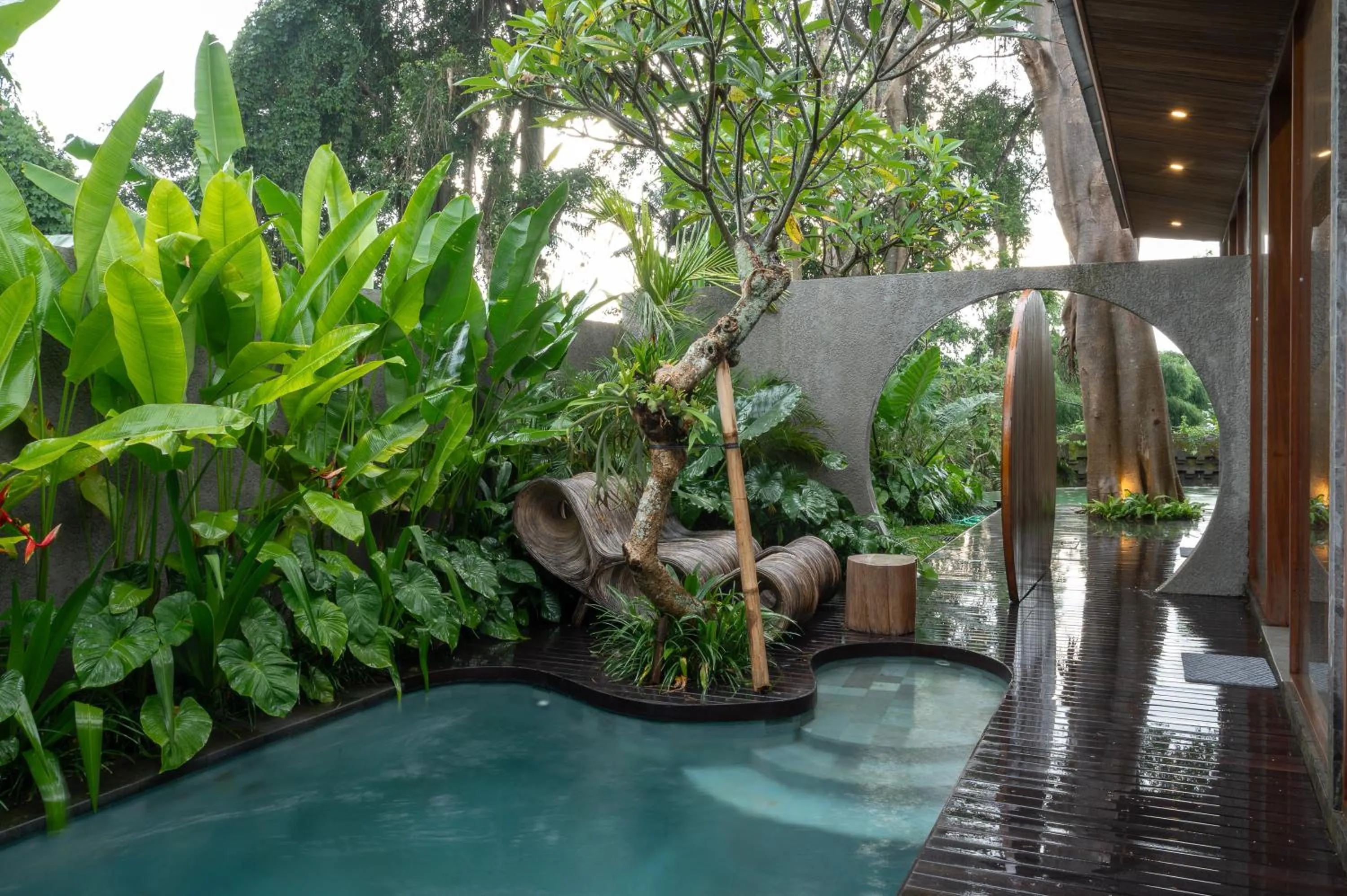 Patio in Villa Suarga Des Anicca