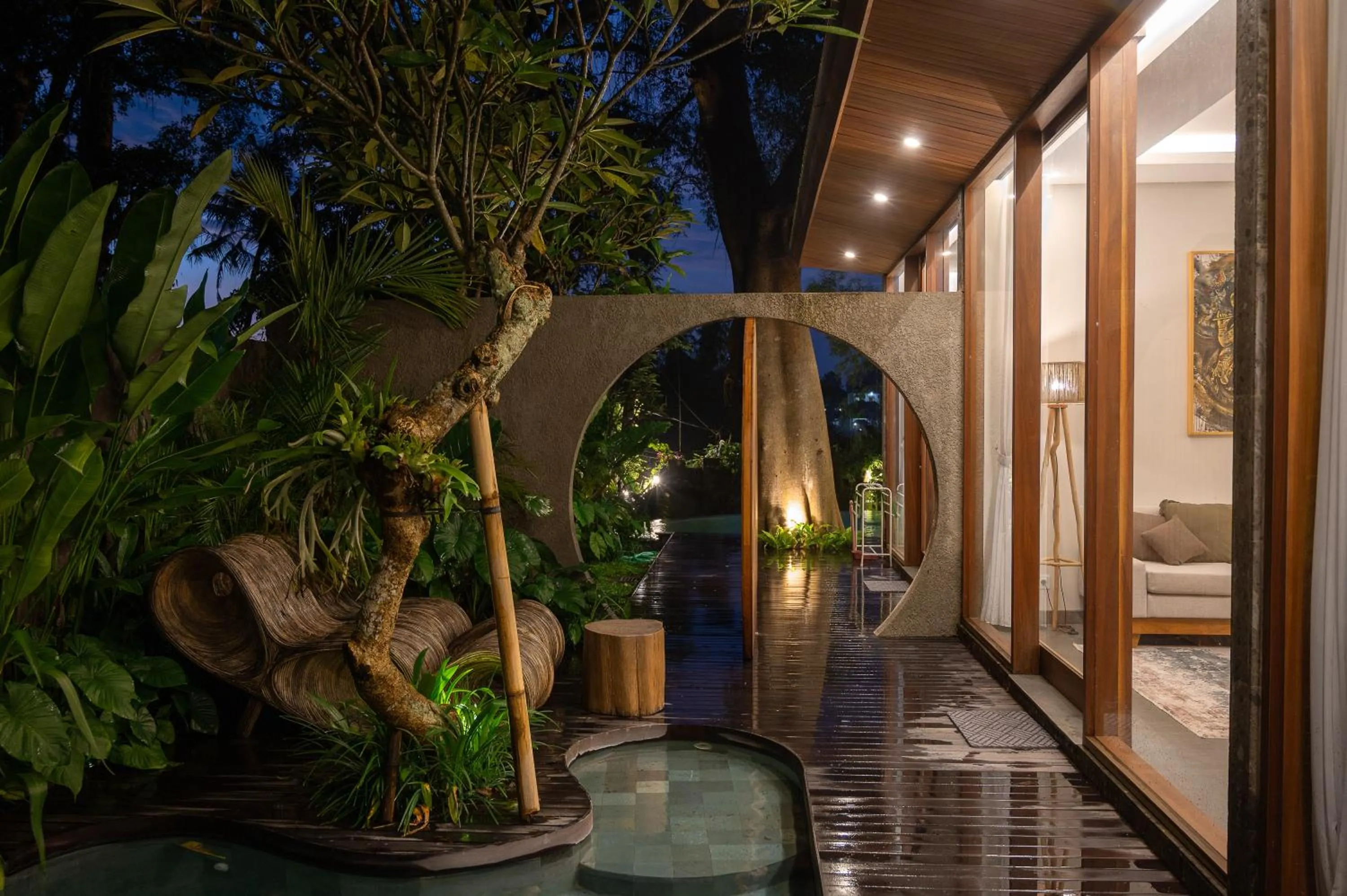 Property building in Villa Suarga Des Anicca