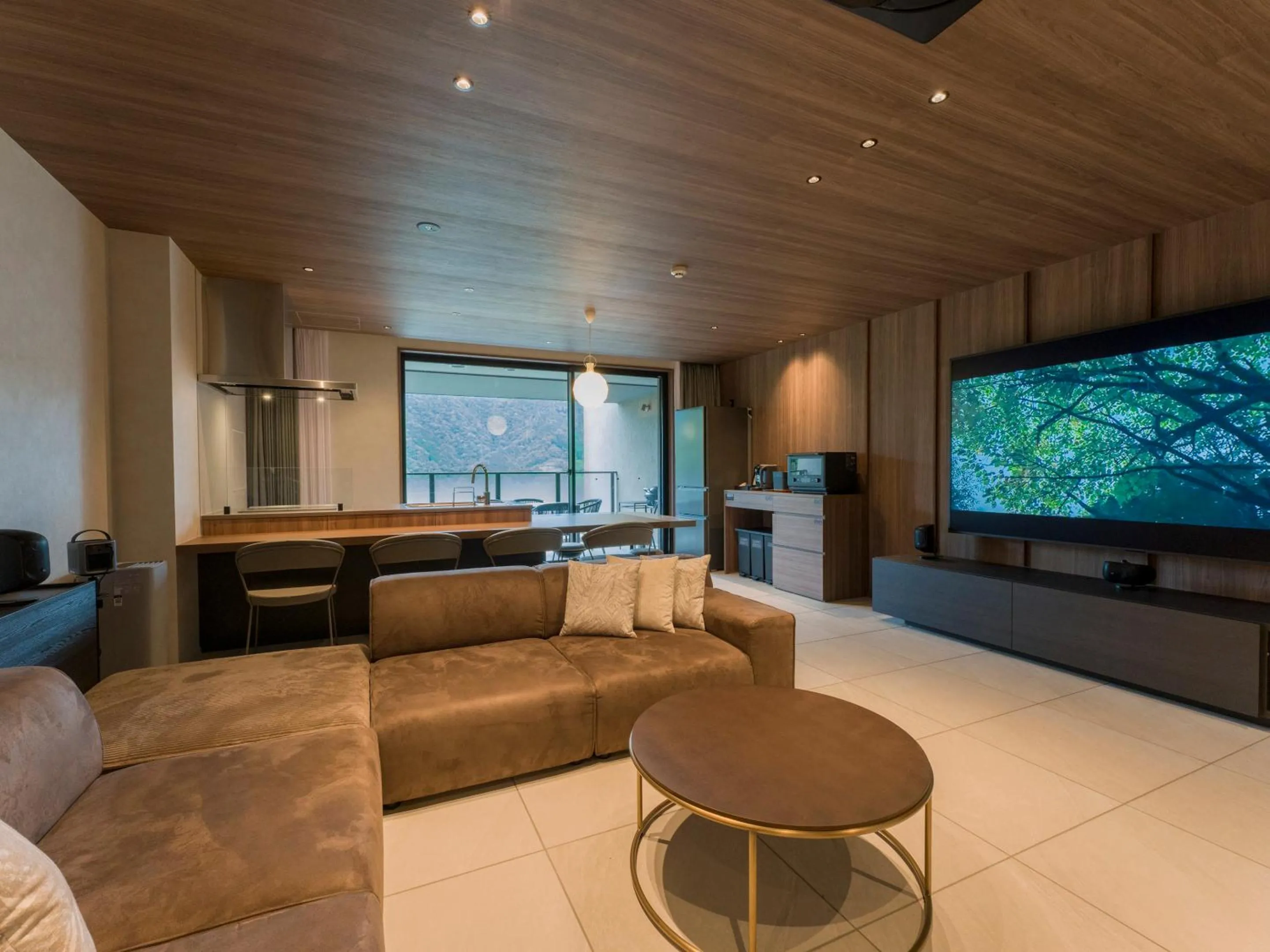 TV and multimedia in Rakuten STAY TERRACE Hakone Kowakudani